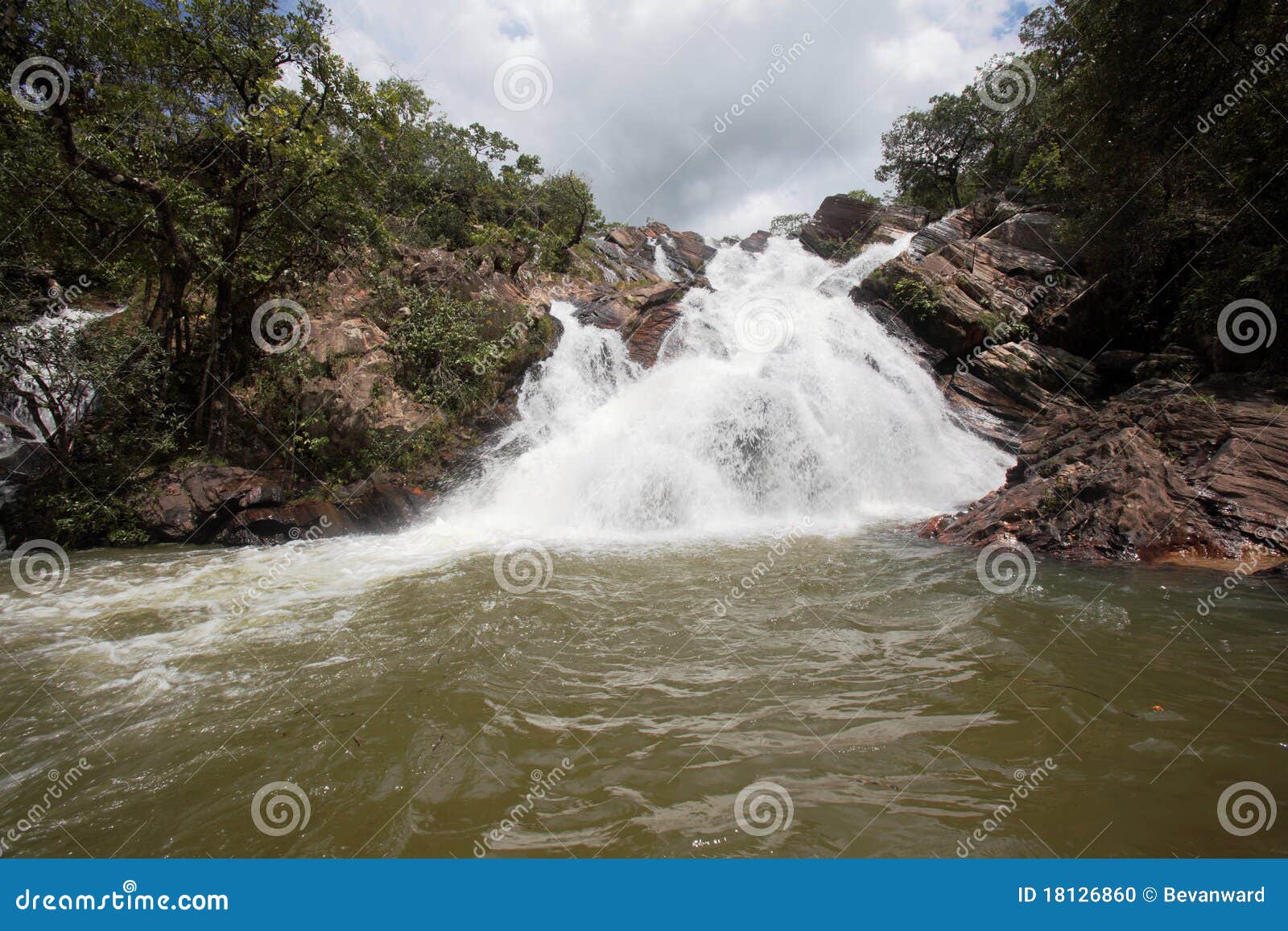 cachoeira santa maria waterfall goias brazil