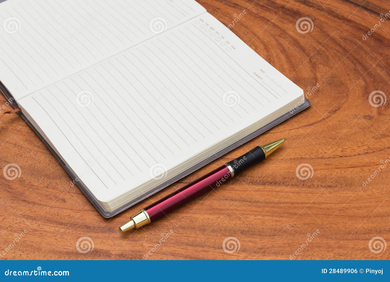 Caderno E Pena De Upholstery Foto de Stock Imagem de pena, marrom