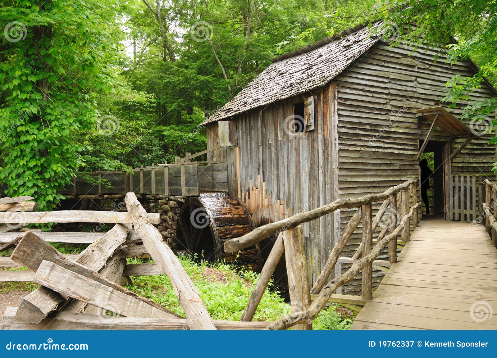 cades cove gristmill