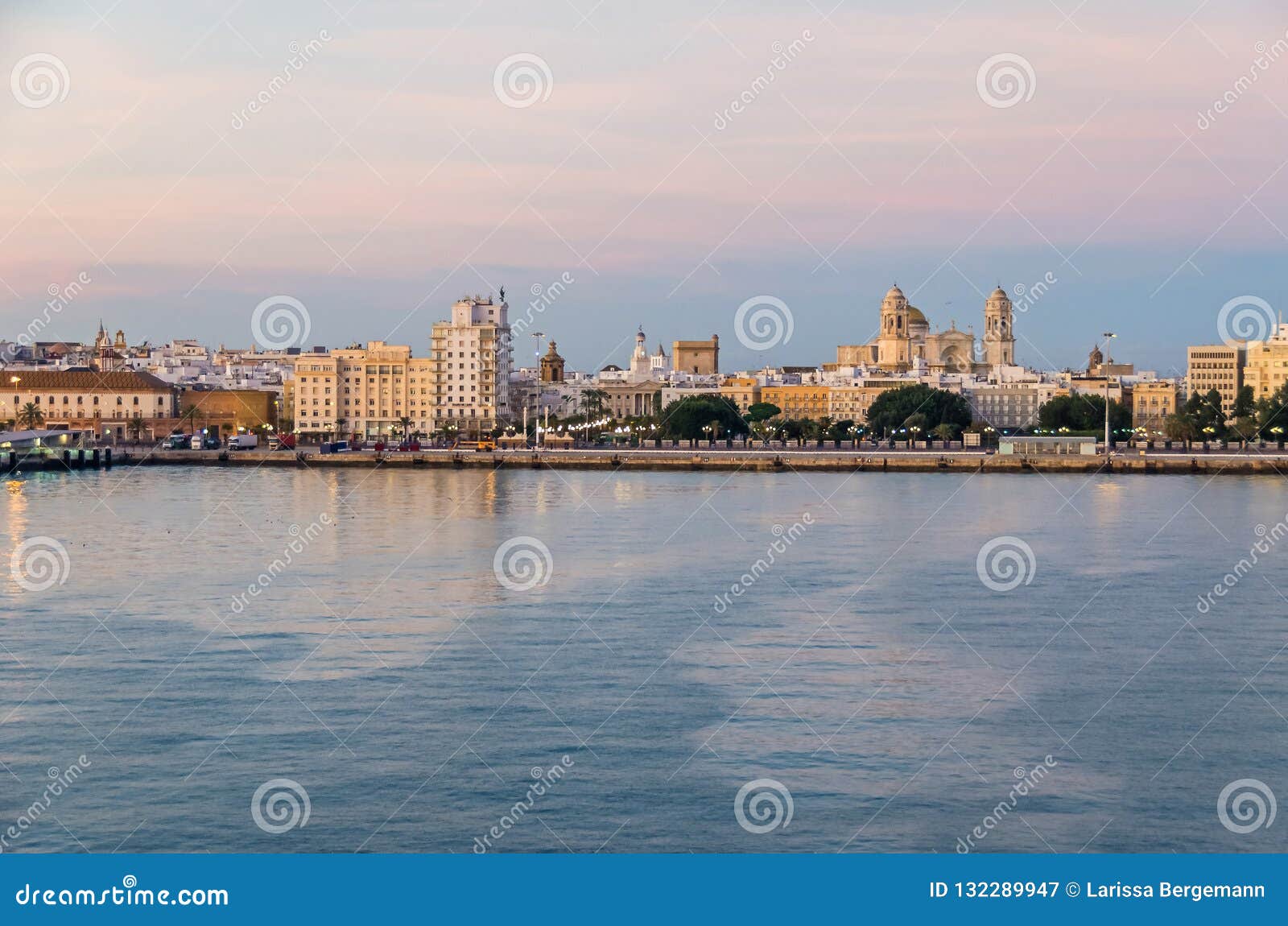 cadiz with its avenida del puerto at sunrise