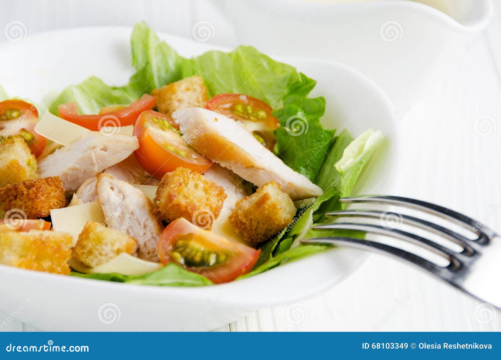 Куриная грудка для цезаря. Цезарь calat. Цезарь с курицей. Цезарь с курицей и сухариками. Сухарики для Цезаря.