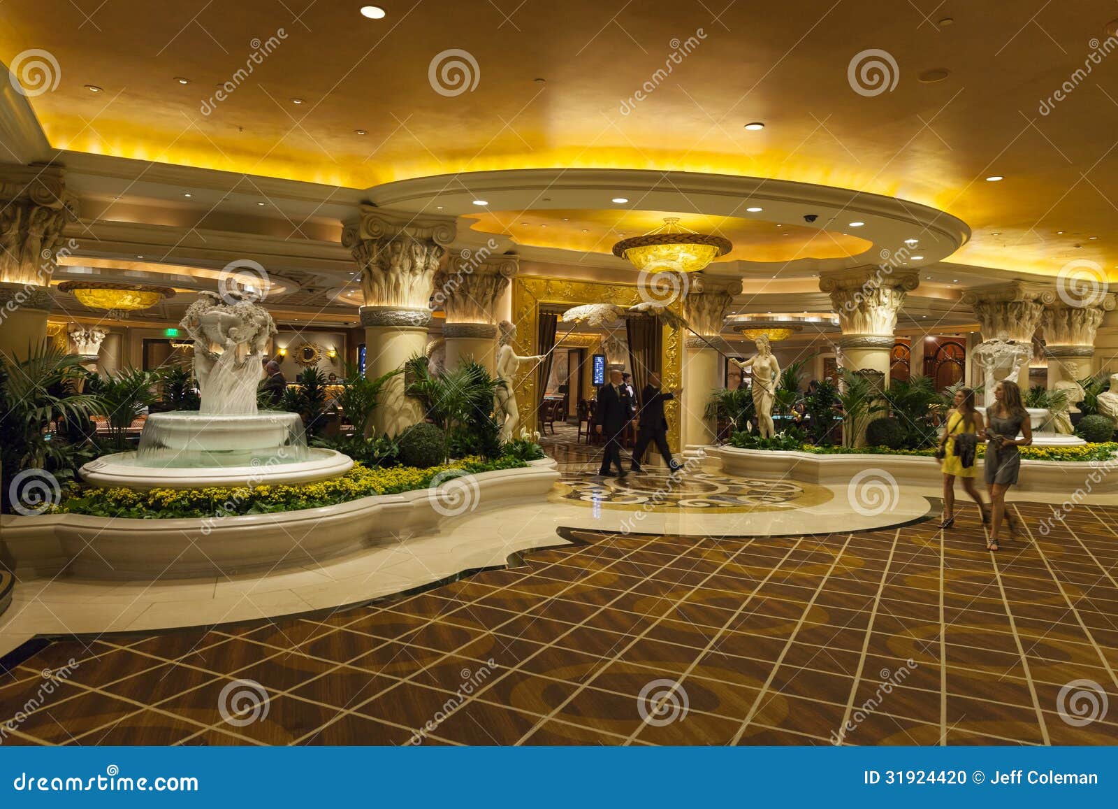 Las Vegas Caesars Palace – Stock Editorial Photo © kobbydagan #138563926