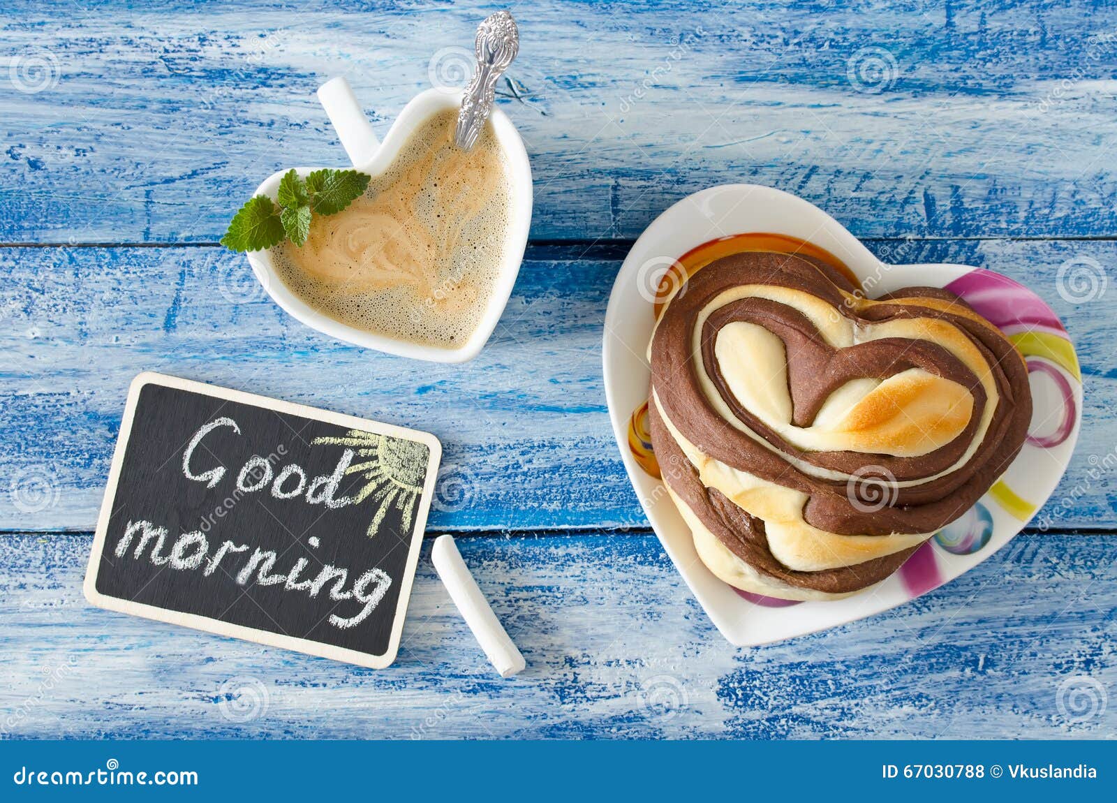 Café Da Manhã Com Coração Do Café E Do Bolo Bom Dia Do Desejo Foto de Stock - Imagem de cacau, chocolate: 67030788 Café Da Manhã Com Coração Do Café E Do Bolo Bom Dia Do Desejo Foto de Stock - Imagem de cacau, chocolate: 67030788