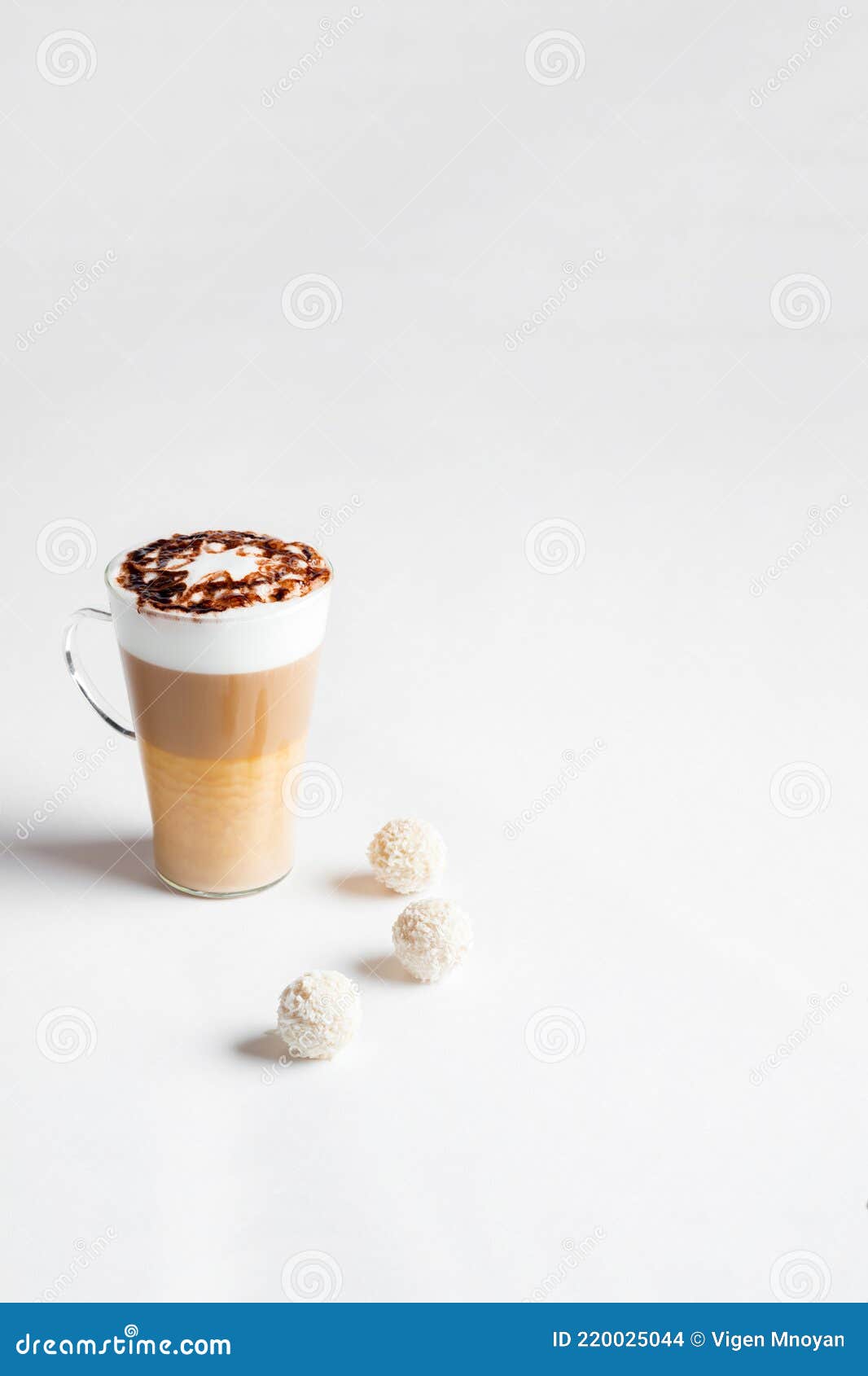 cafe latte macchiato layered coffee