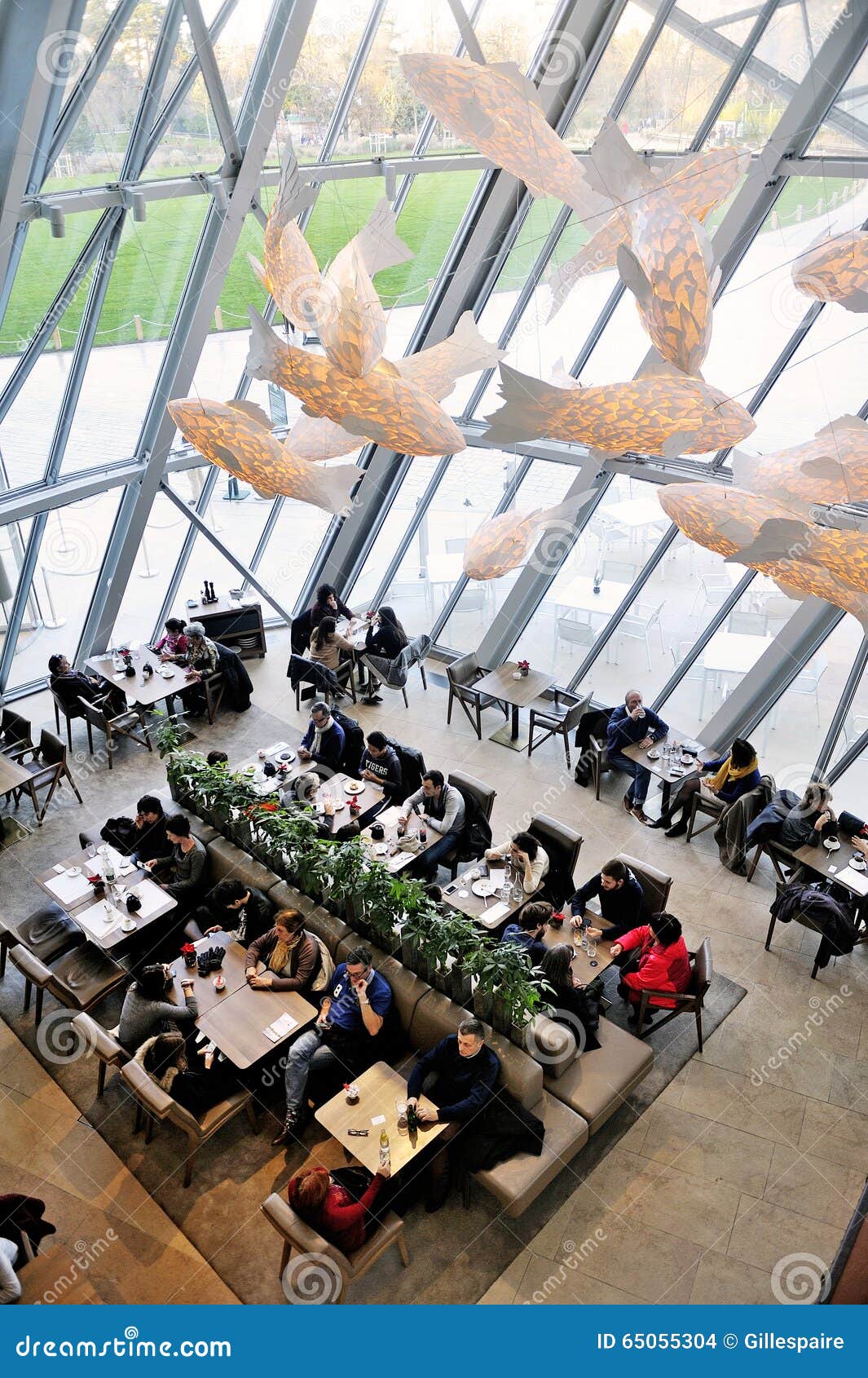 The Cafeteria of the Modern Art Museum of the Louis Vuitton Foundation  Editorial Stock Image - Image of city, attraction: 65055304