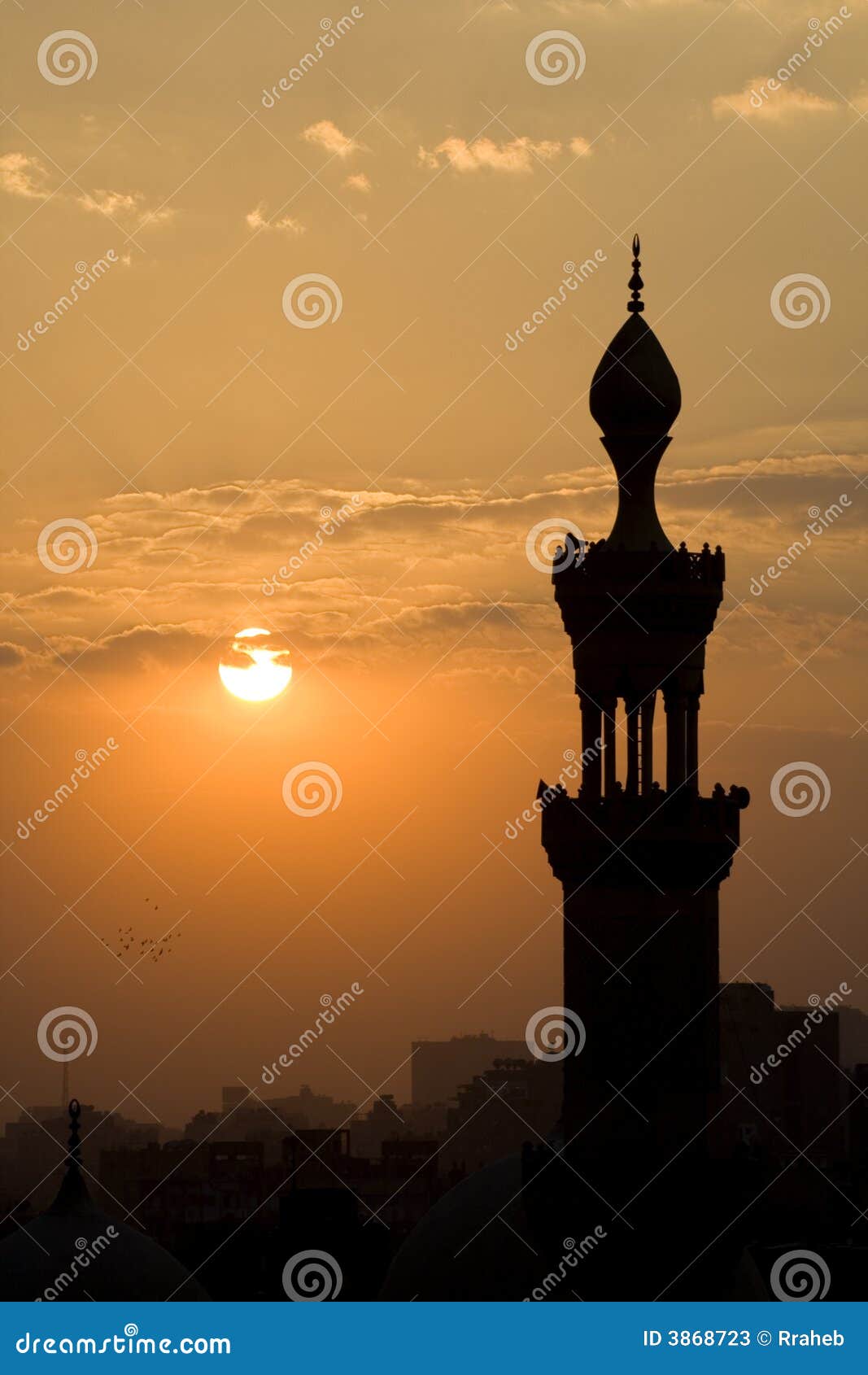 cairo mosque minaret at dusk