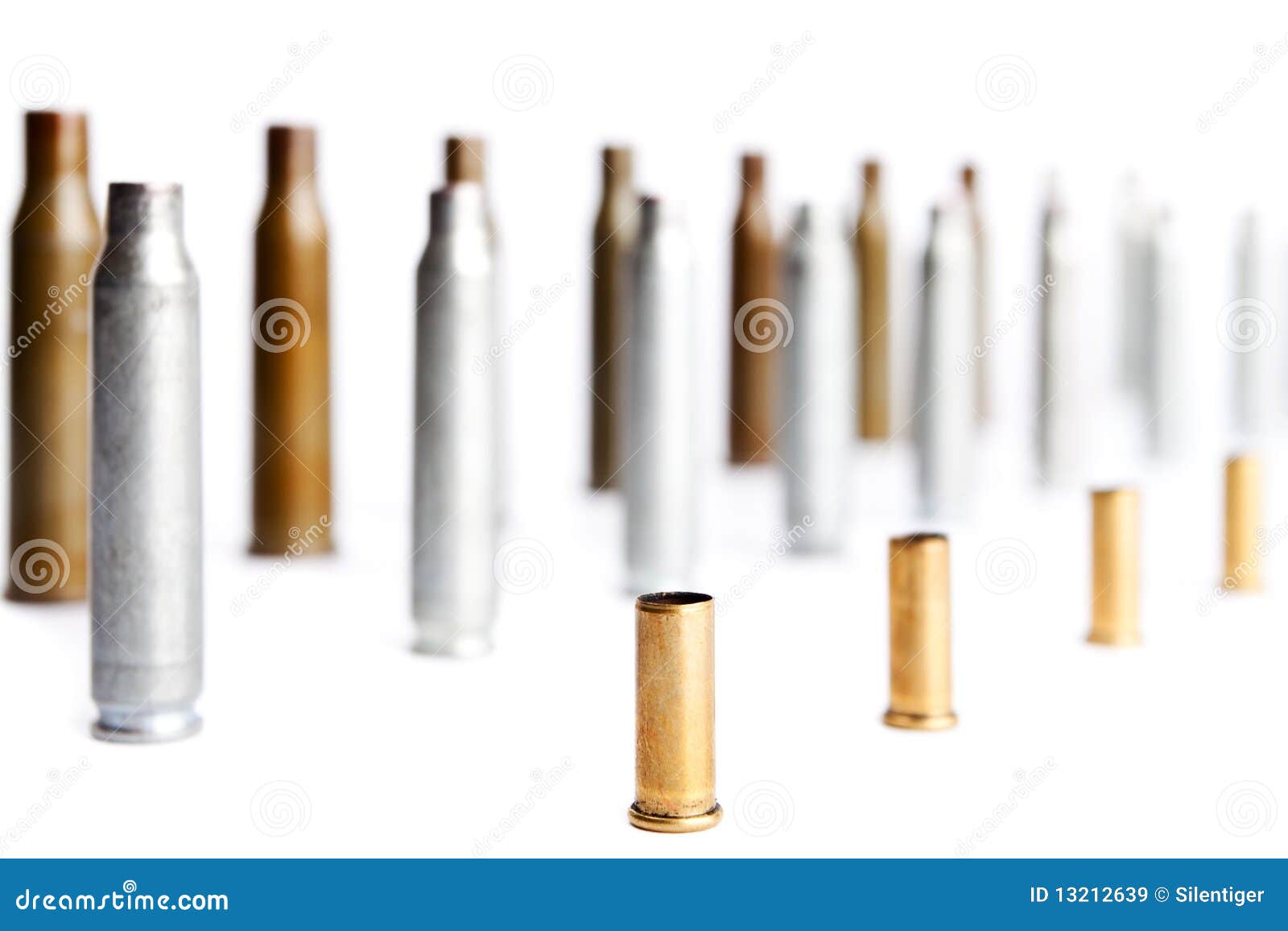 Pilha de caixa de cartucho de armas e de balas diferentes da pistola