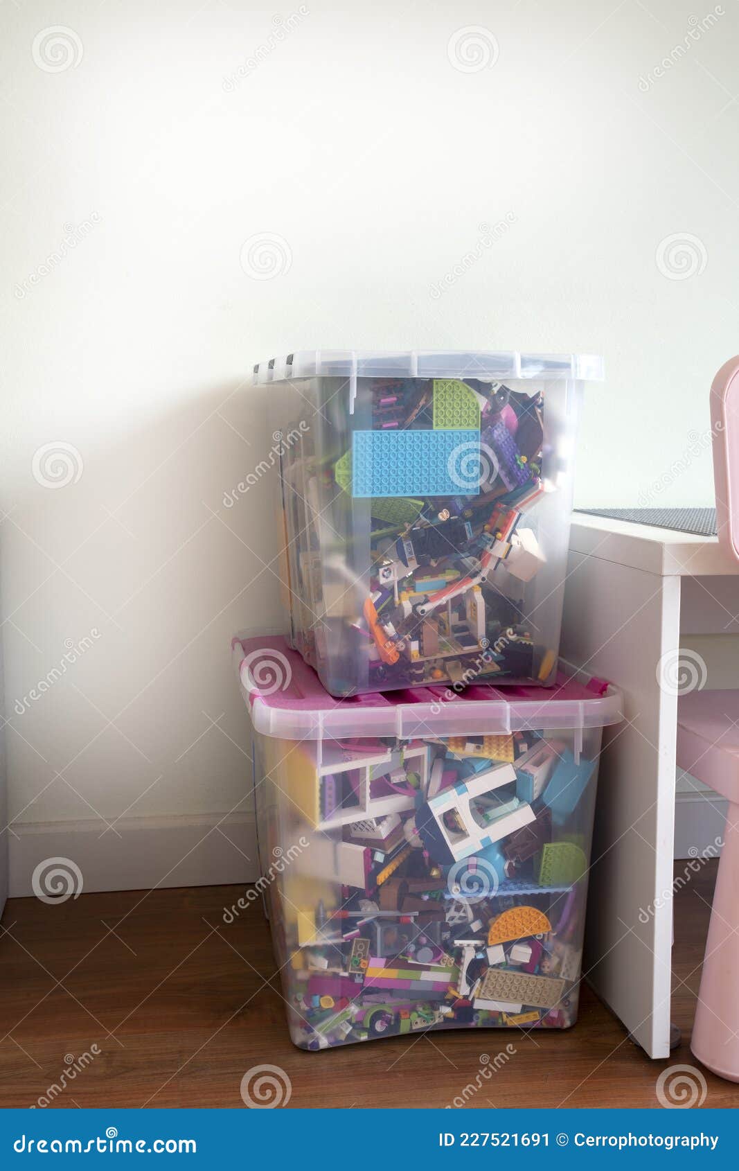 Cómo hacer un contenedor para guardar los juguetes de los niños