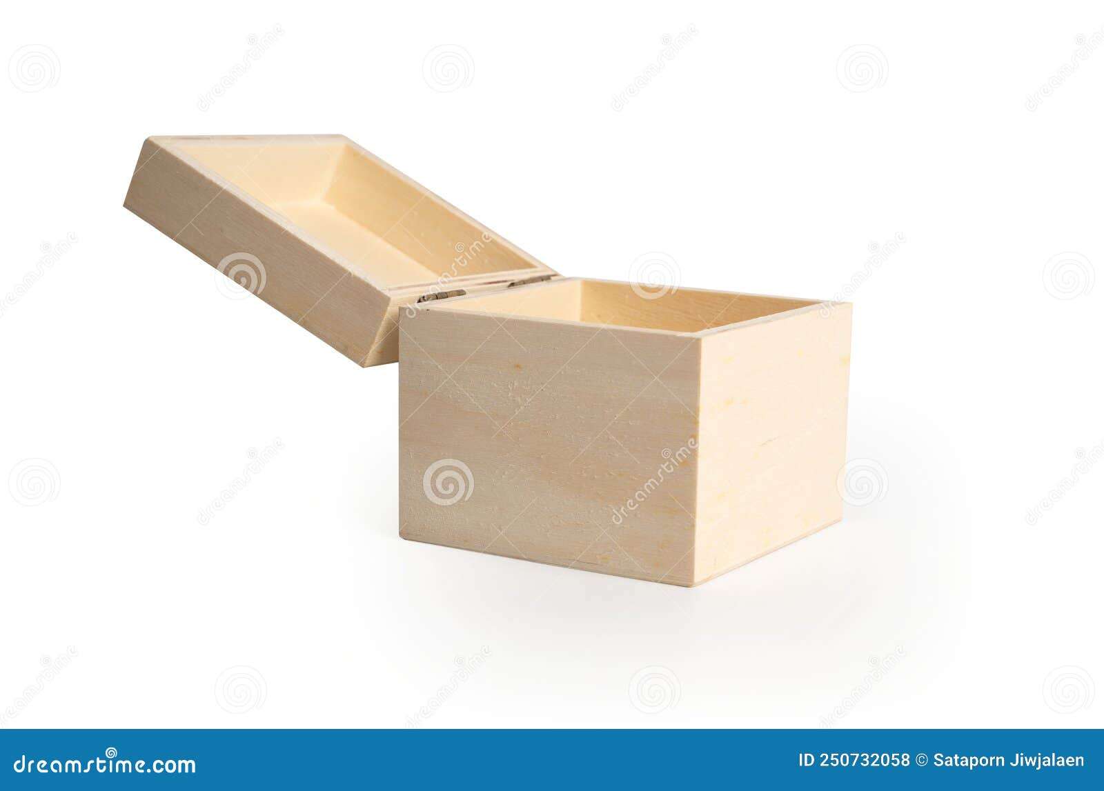 Cajas De Madera Aisladas En Blanco Foto de archivo Imagen de