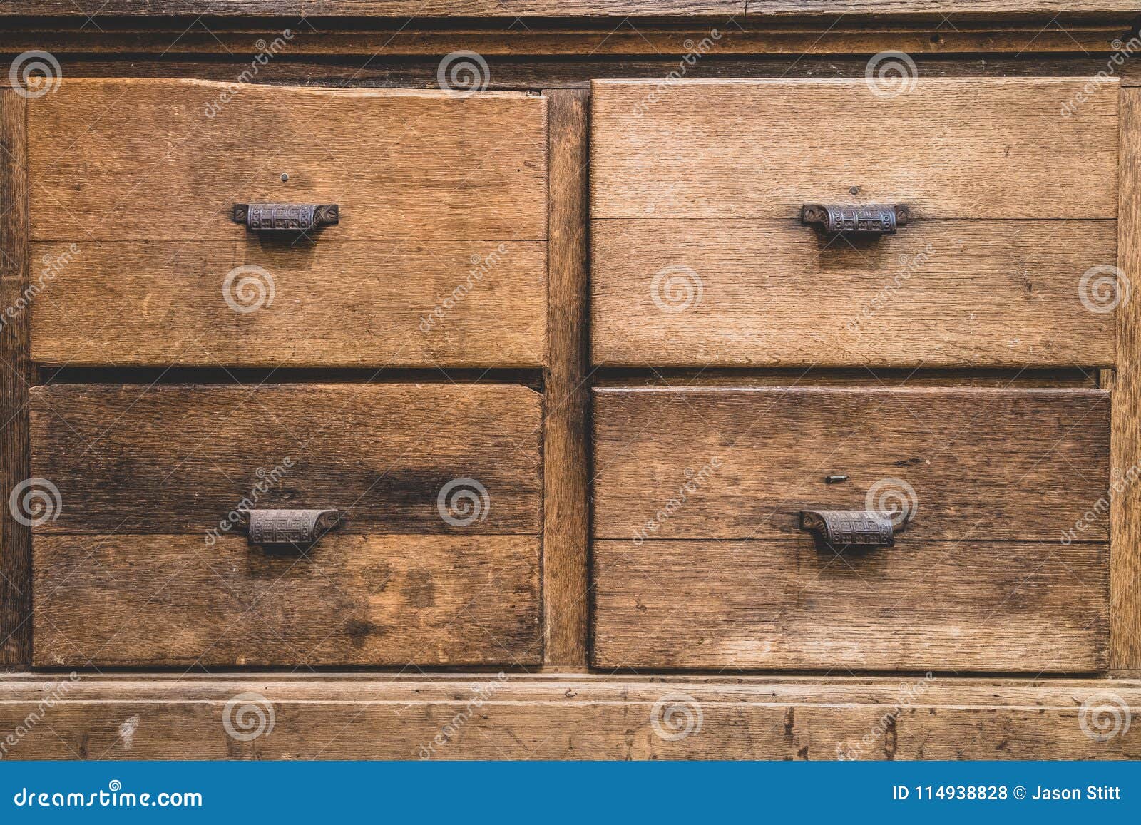 Cajones de madera antiguos foto de archivo. Imagen de retro 114938828