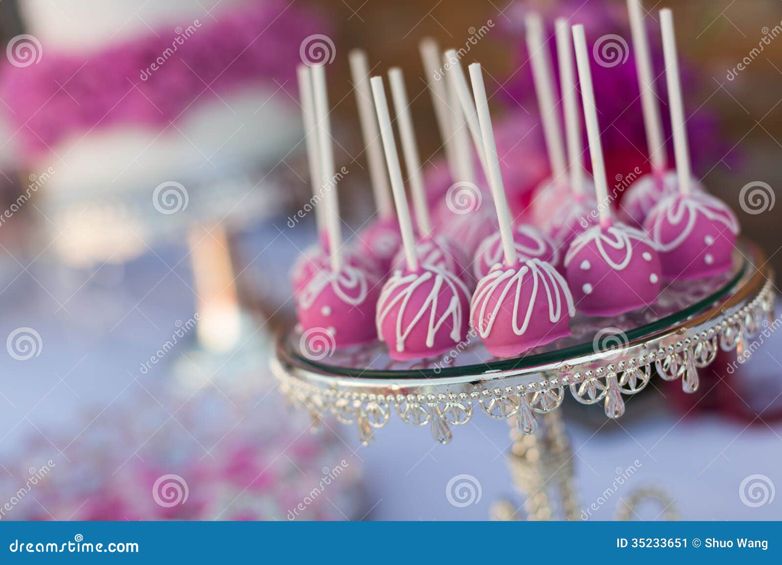 cake pops and cupcakes