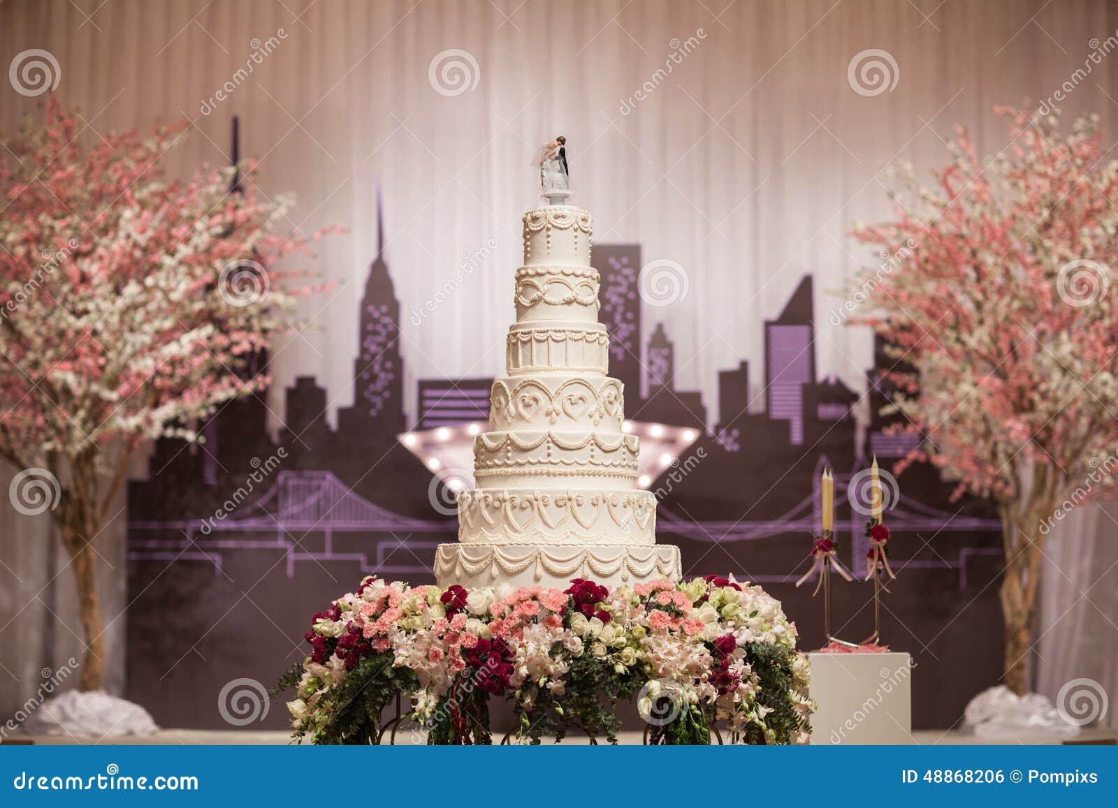 21,046 Cake Wedding Ceremony Stock Photos Free & RoyaltyFree Stock