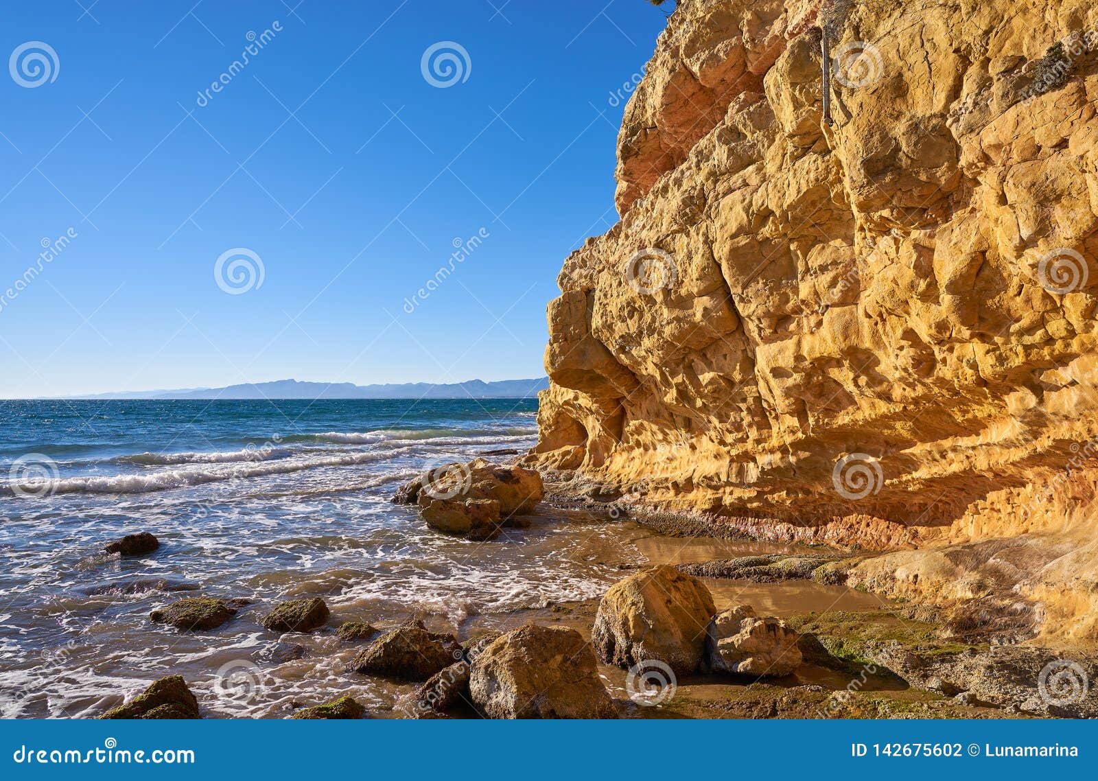 cala penya tallada salou beach tarragona