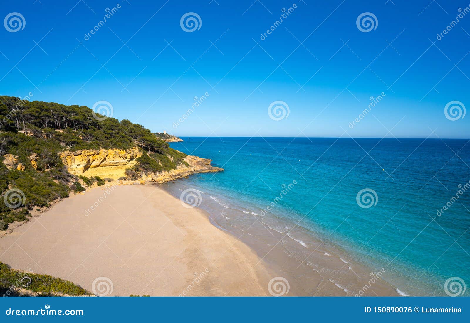 cala waikiki beach cala fonda in tarragona