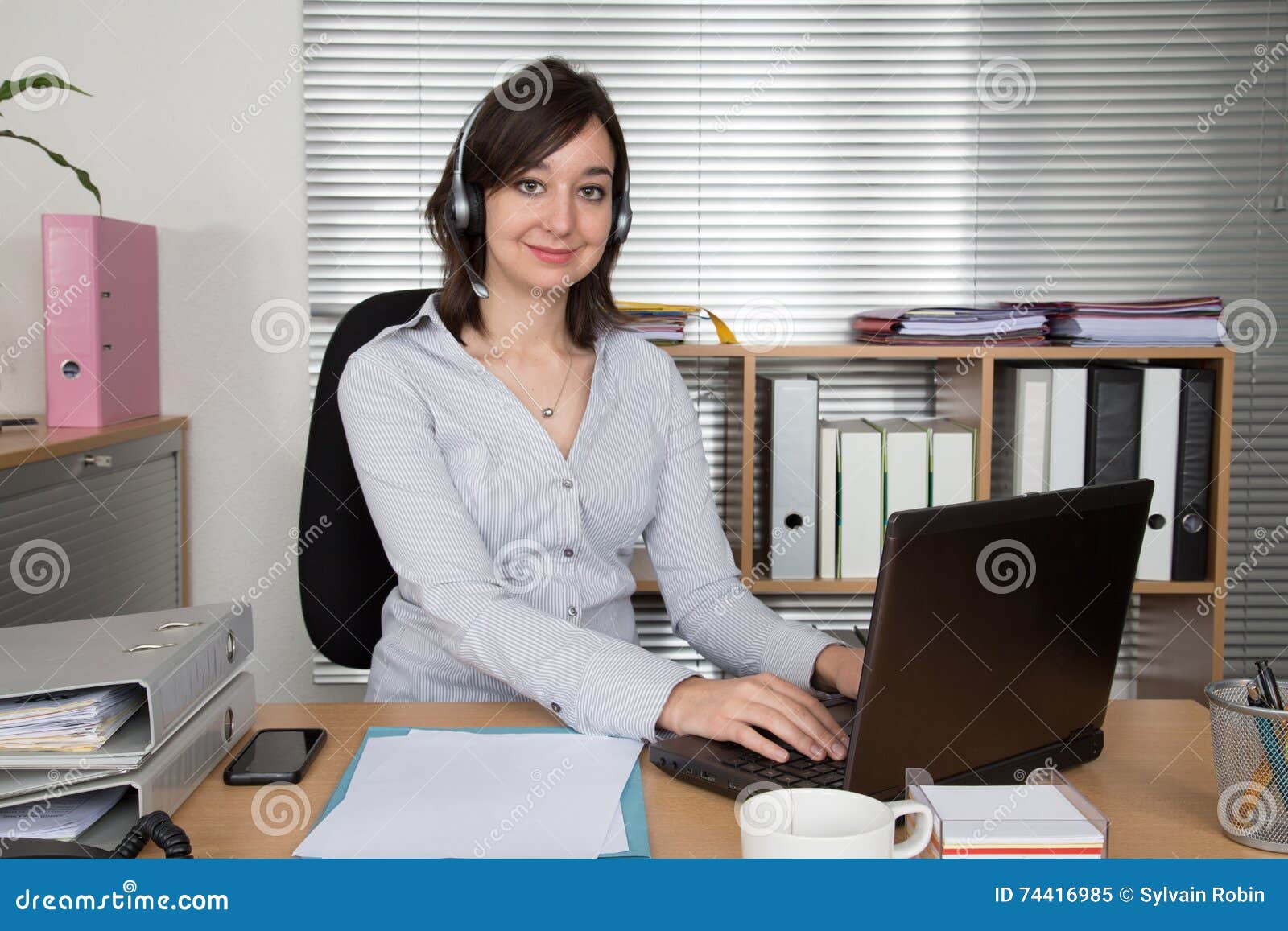 Call Center, Customer Service Representative, Connection at Office