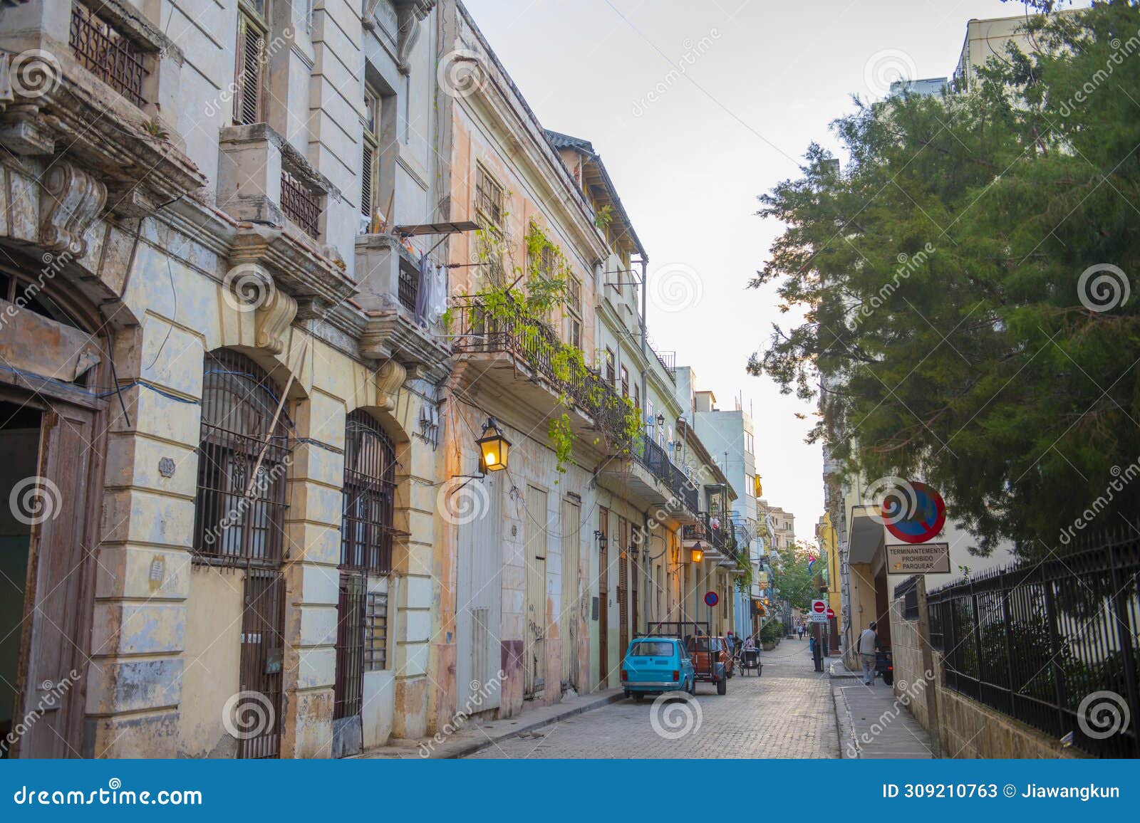 calle amargura street, old havana, havana, cuba