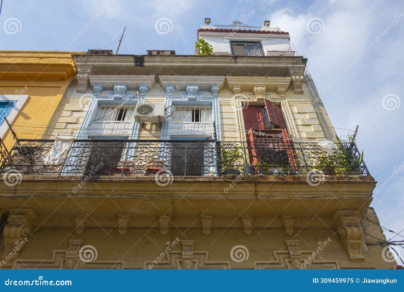 calle cuarteles street, old havana, cuba