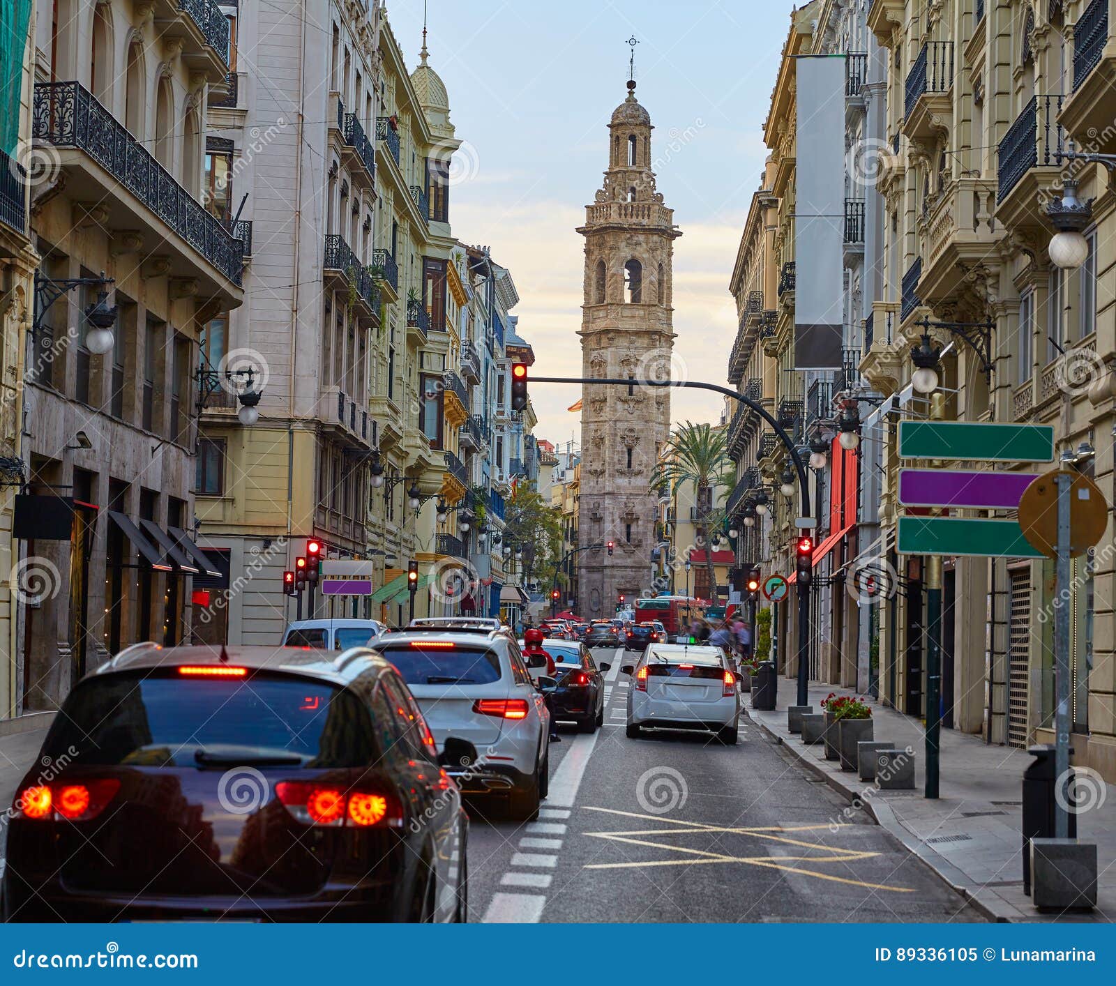 calle de la paz street of valencia