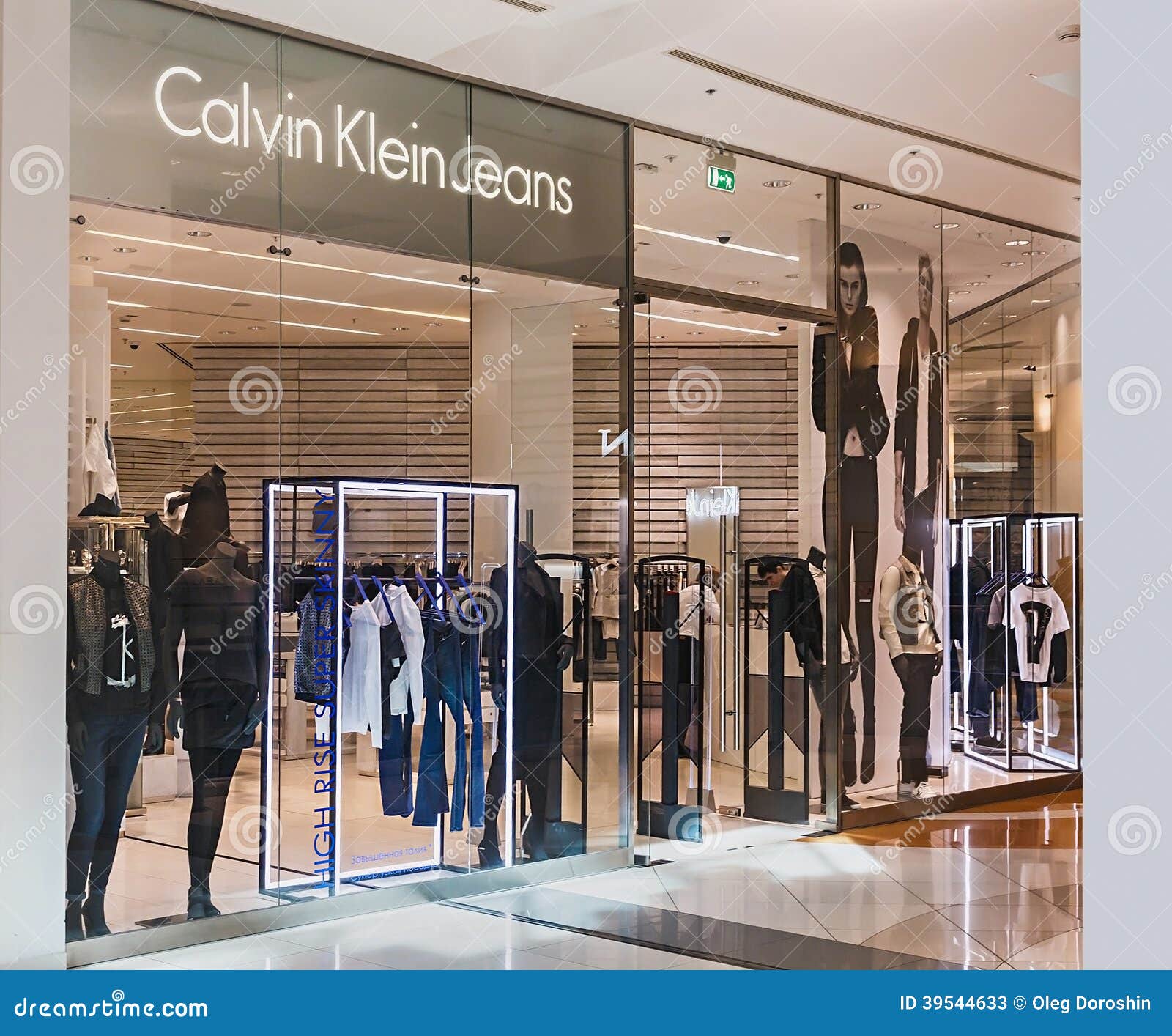 Calvin Klein Store Clothes in the Mall Metropolis Editorial Photo - Image of 39544633