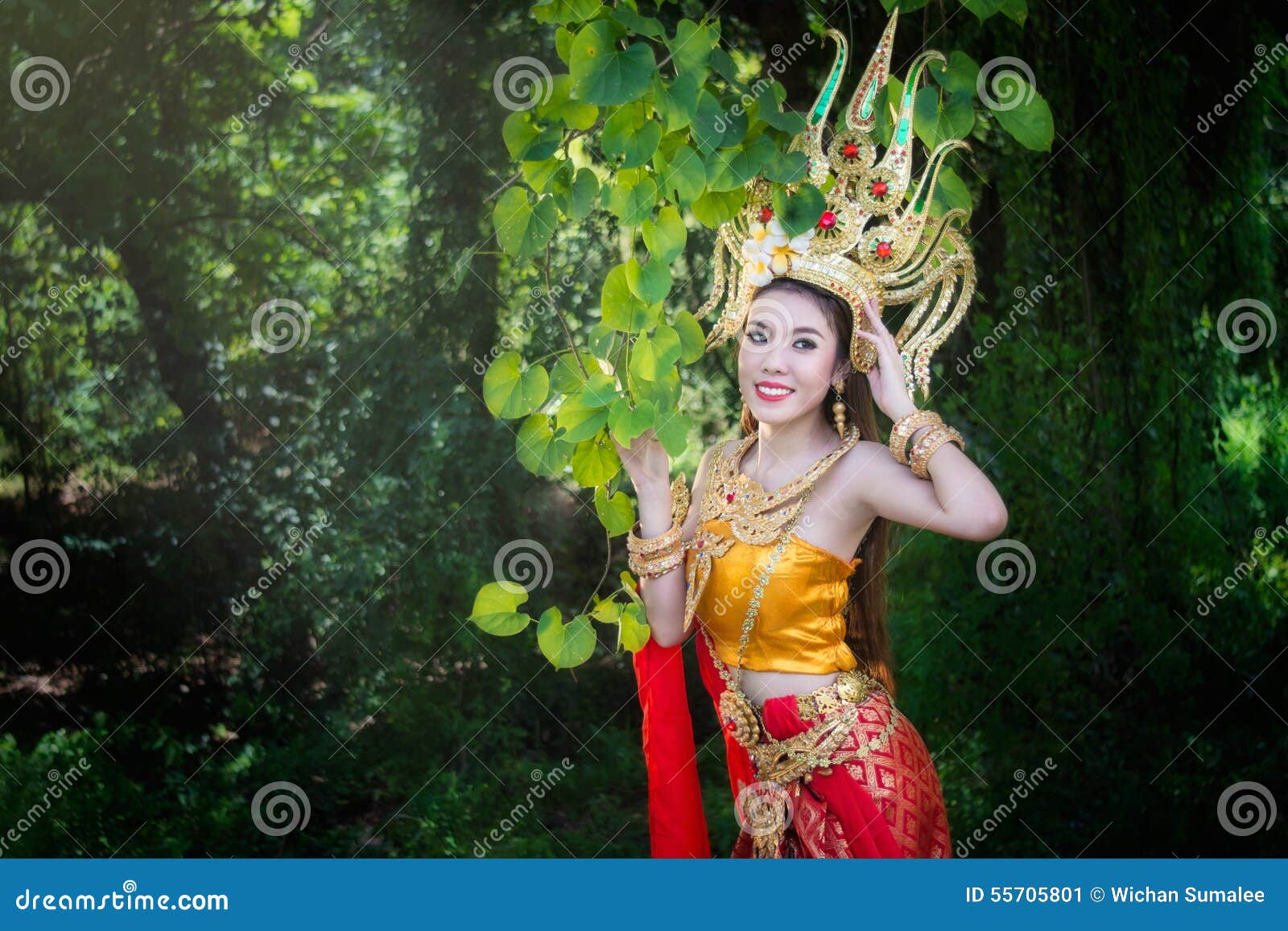 Lady pictures cambodian Cambodian Brides