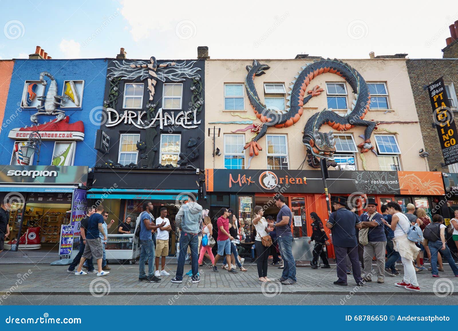 Camden Town Colorful Decorated Shops with People in London Editorial ...