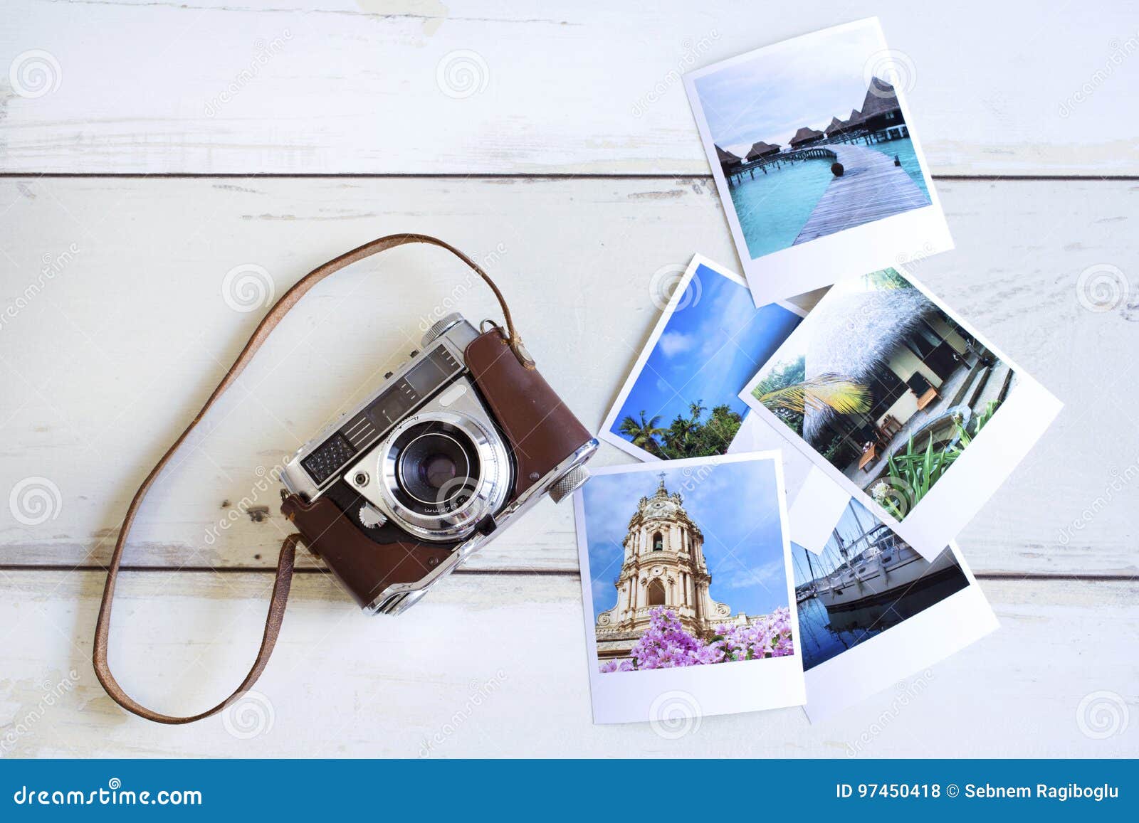 5,068 Old Camera Photo Album Stock Photos - Free & Royalty-Free Stock  Photos from Dreamstime
