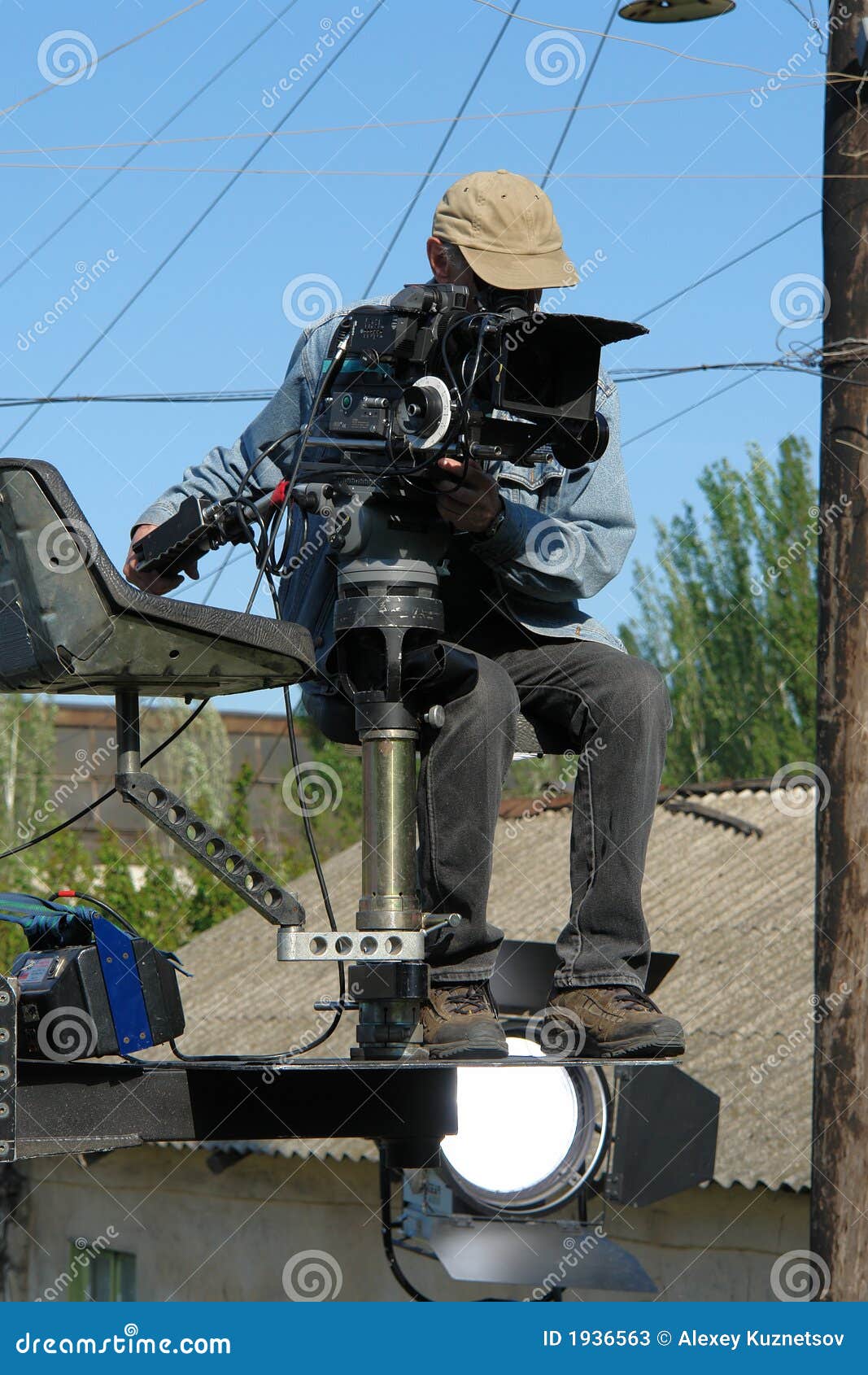 cameraman kept filming cameraman kept filming