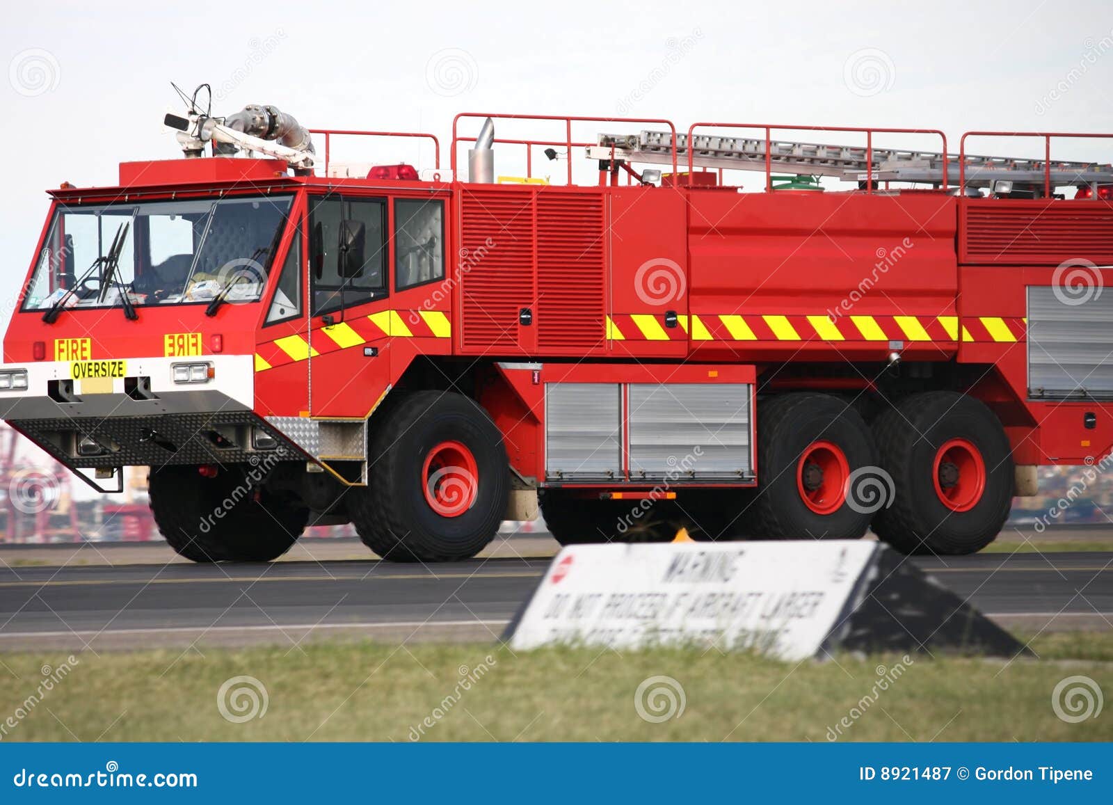 camion de pompier aéroport