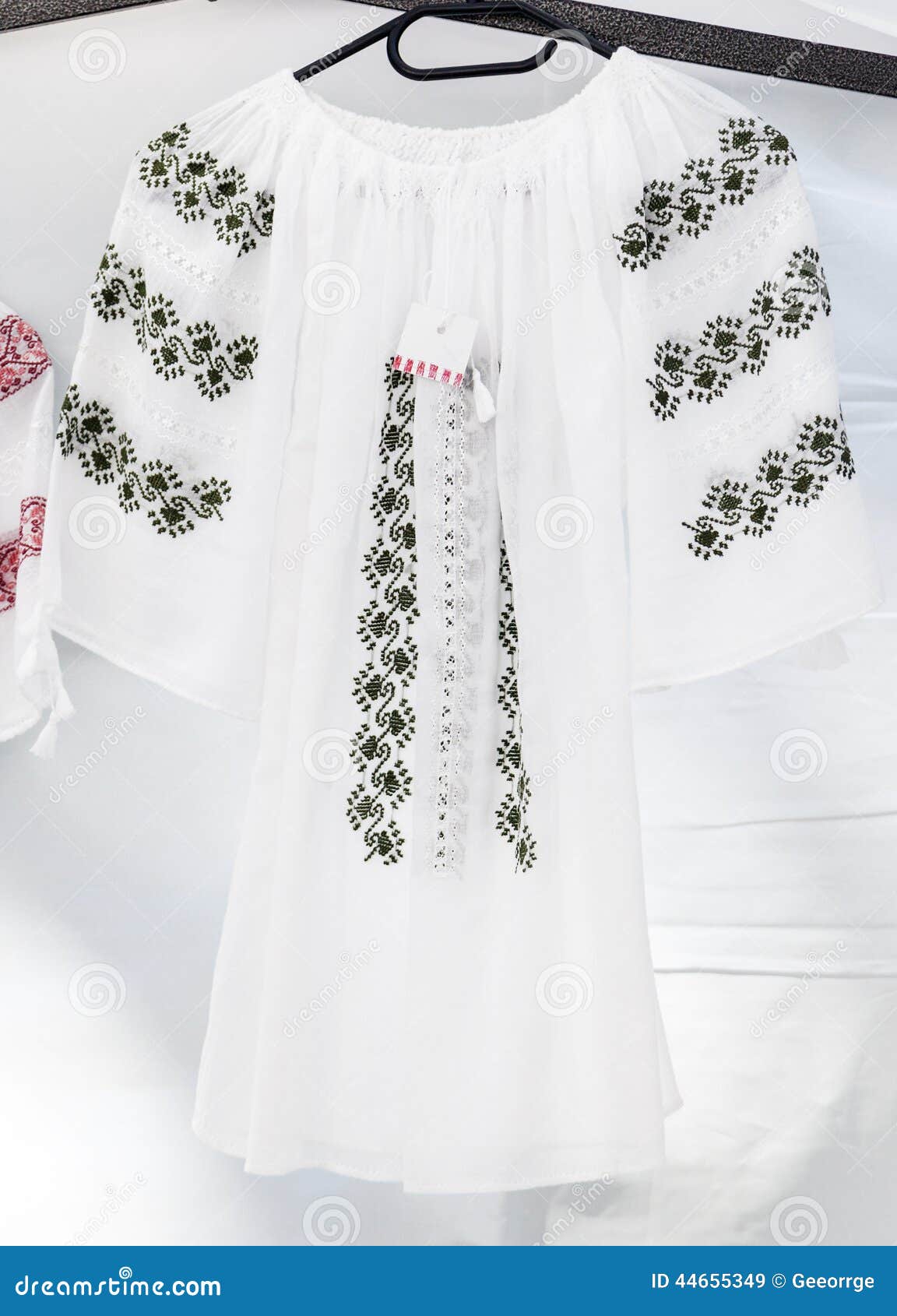 Camisa tradicional rumana imagen de archivo. Imagen rumano - 44655349