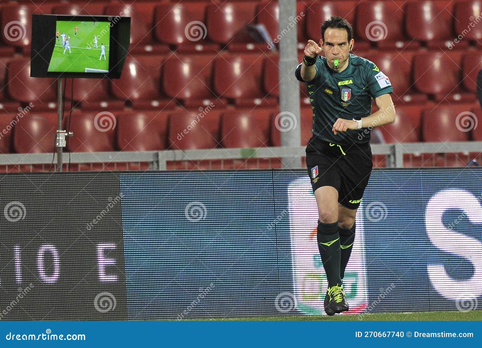 Campeonato Italiano Serie B Entre Benevento Vs Como Imagem