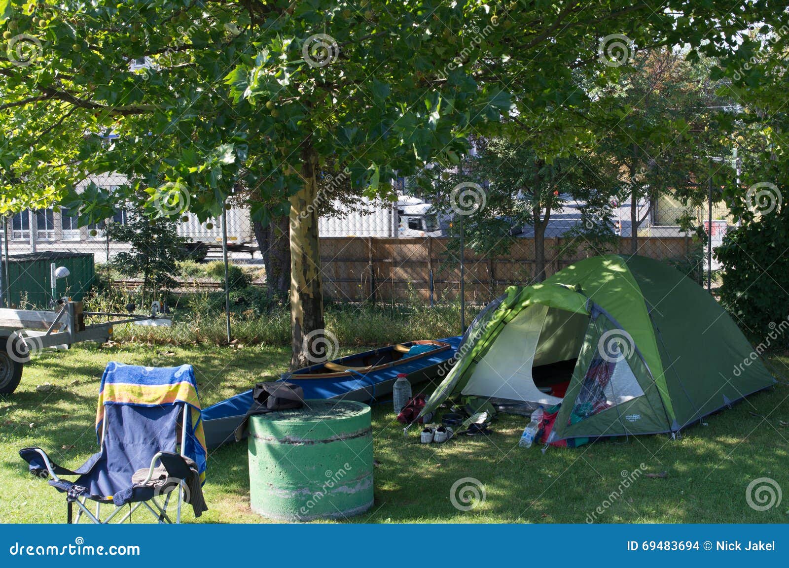 Camping with canoe editorial stock image. Image of vienna 69483694