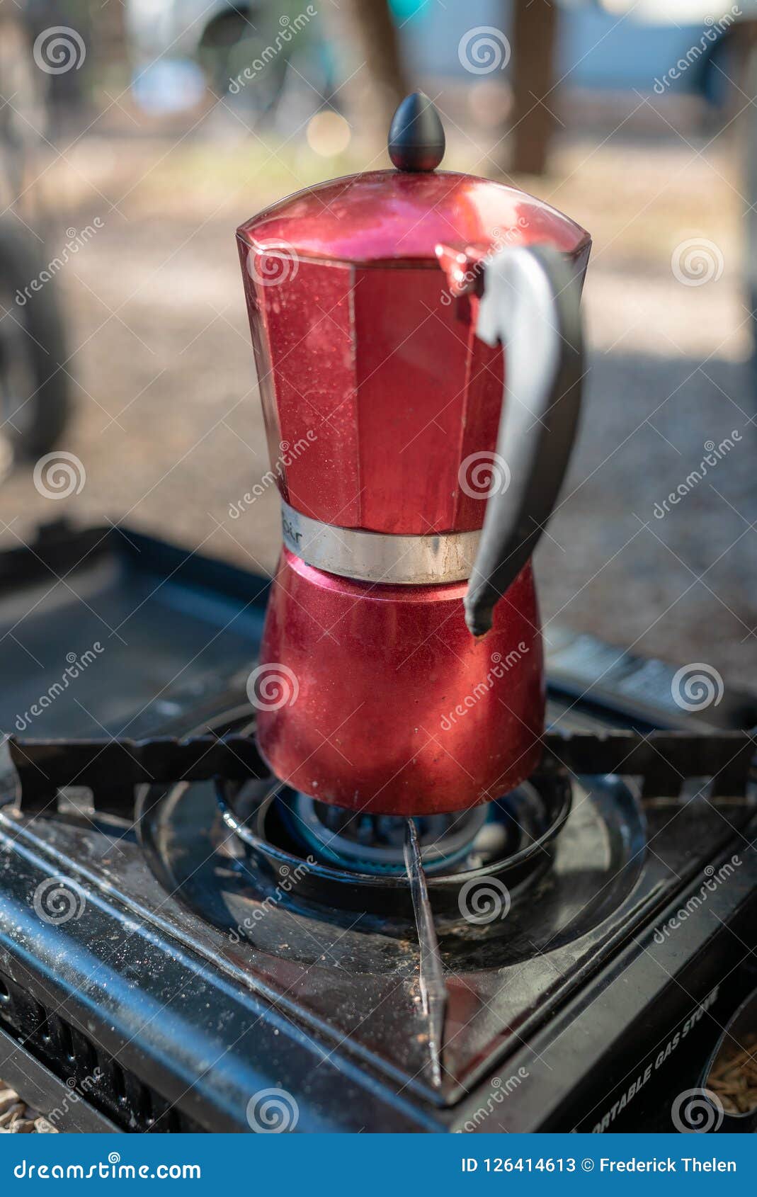 Electrificeren diagonaal kwaadaardig Caffettiera Espresso Moka, Coffee Camping Stock Image - Image of closeup,  kettle: 126414613