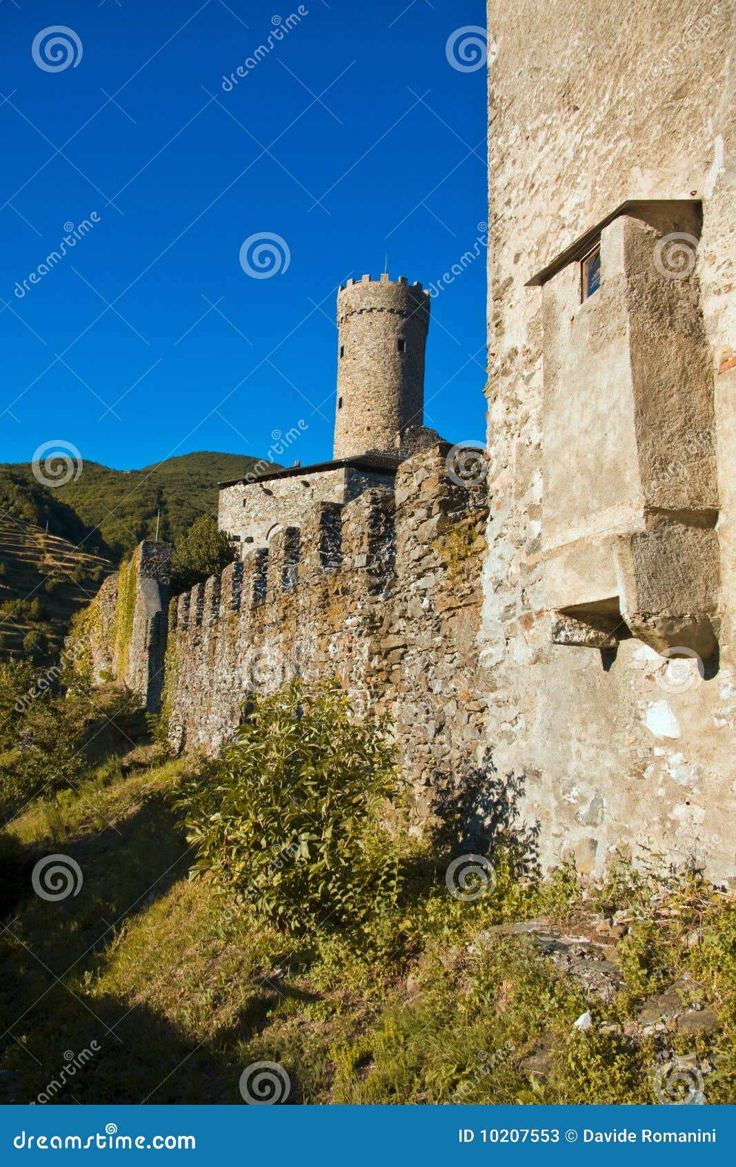 campo ligure's castle