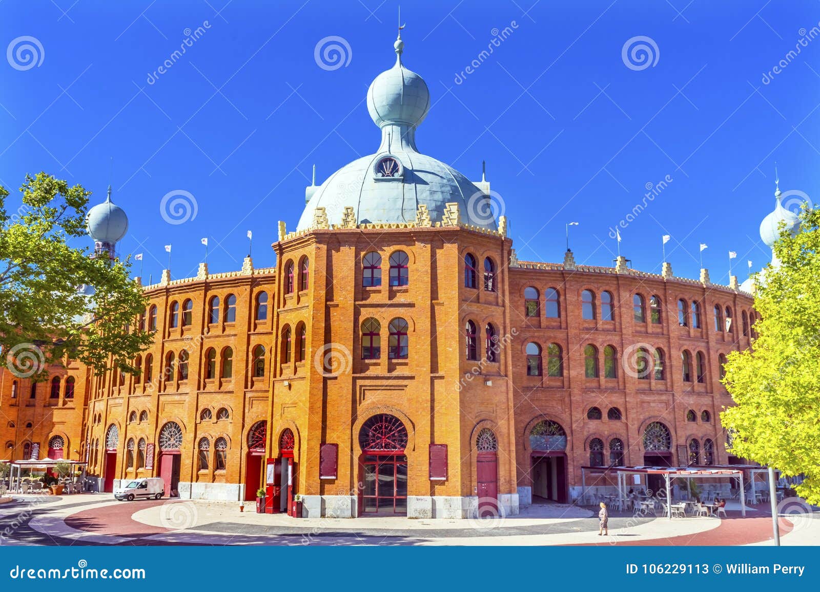 campo pequeno bullring bullfight arena lisbon portugal