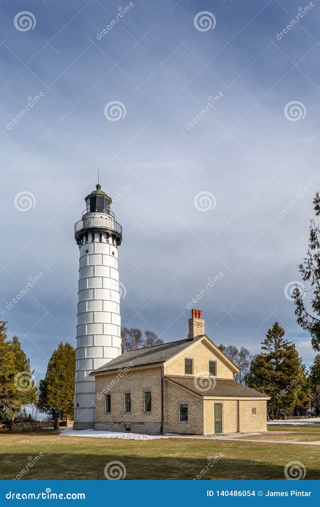 cana island lighthouse in door county wisconsin