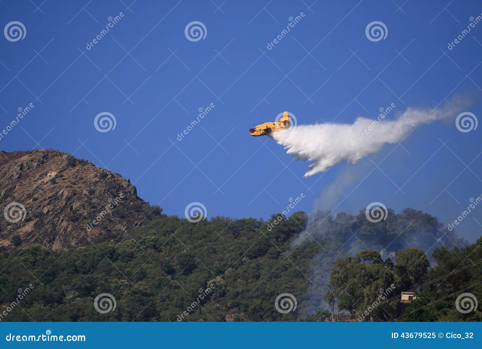 canadair plane to fire