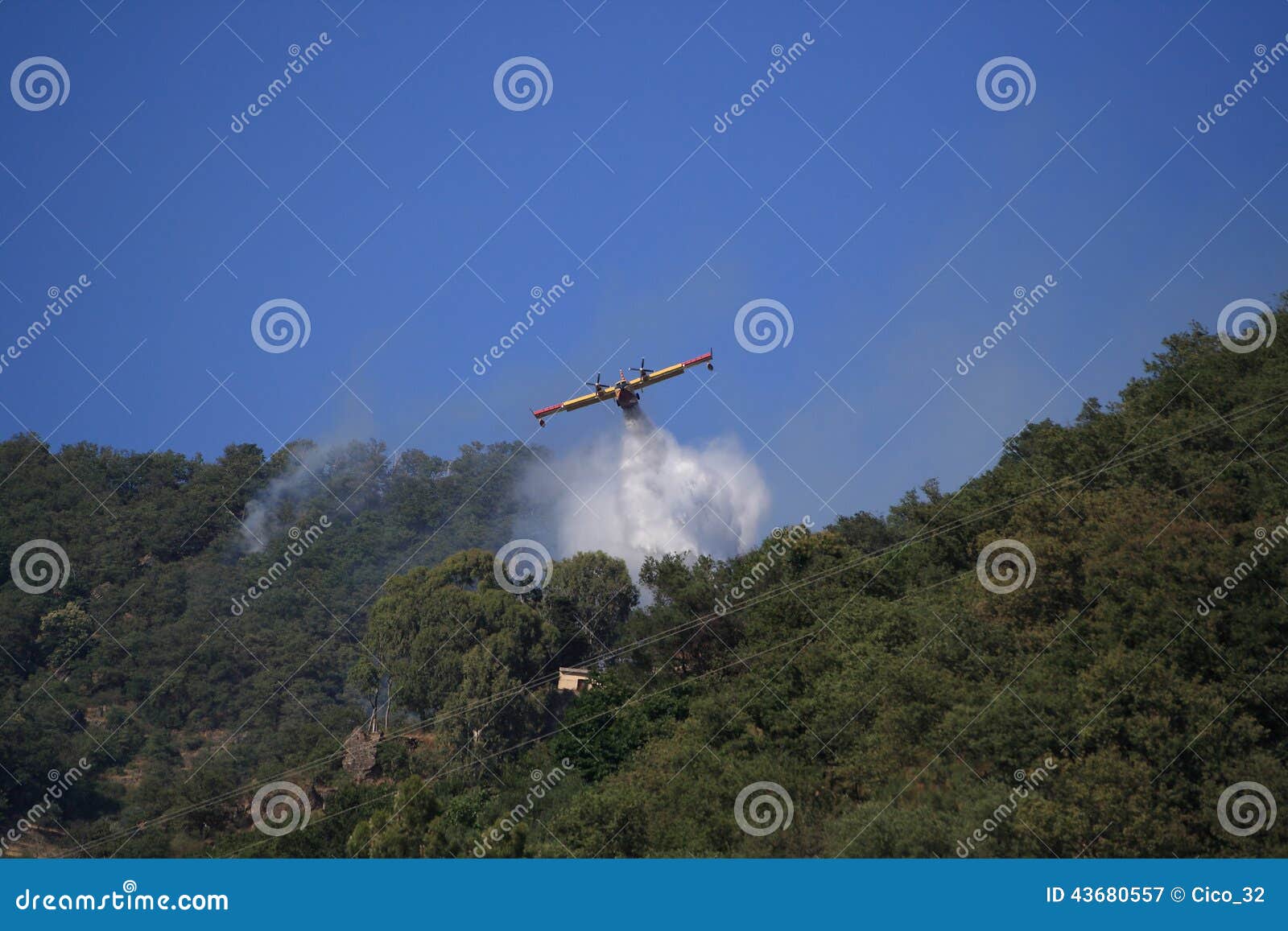 canadair plane to fire