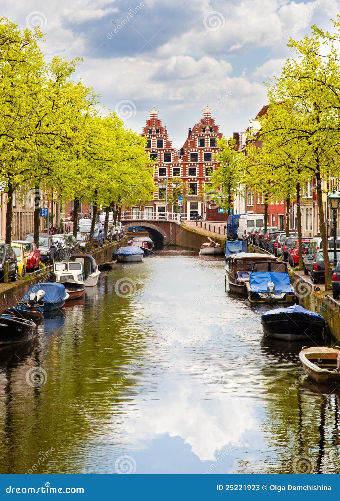 Canal Of Haarlem, Netherlands Stock Image - Image: 25221923