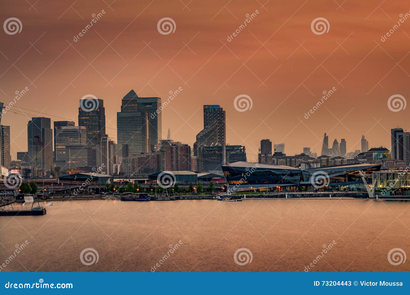 Canary Wharf, Londres, Inglaterra No Por Do Sol Imagem de Stock