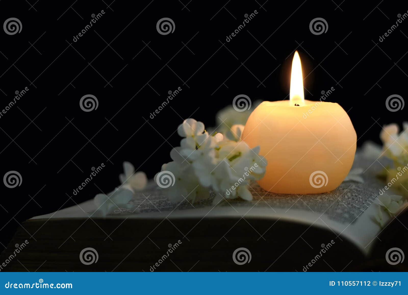 128,385 Flower Candle Stock Photos - Free & Royalty-Free Stock Photos from  Dreamstime