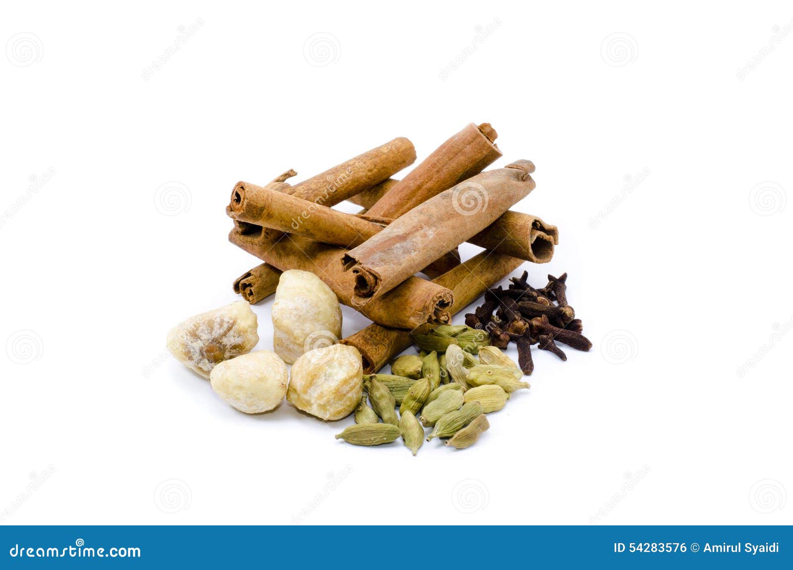 Candlenut Cinnamon Clove Cardomom Stock Photos Free & RoyaltyFree