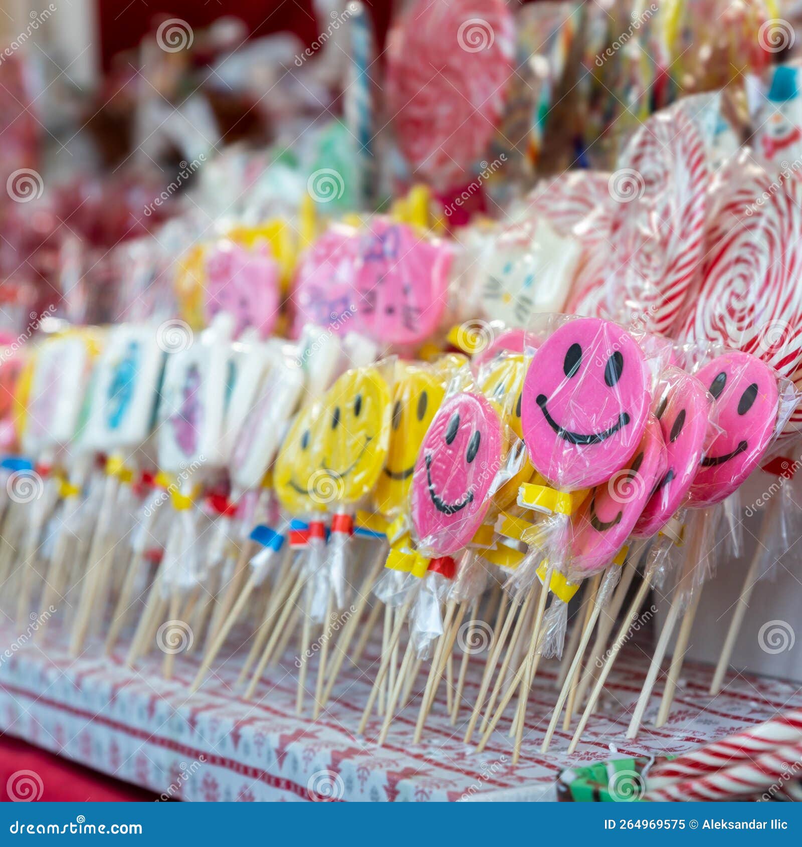 Candy Emoticon RoyaltyFree Stock Image 48391294