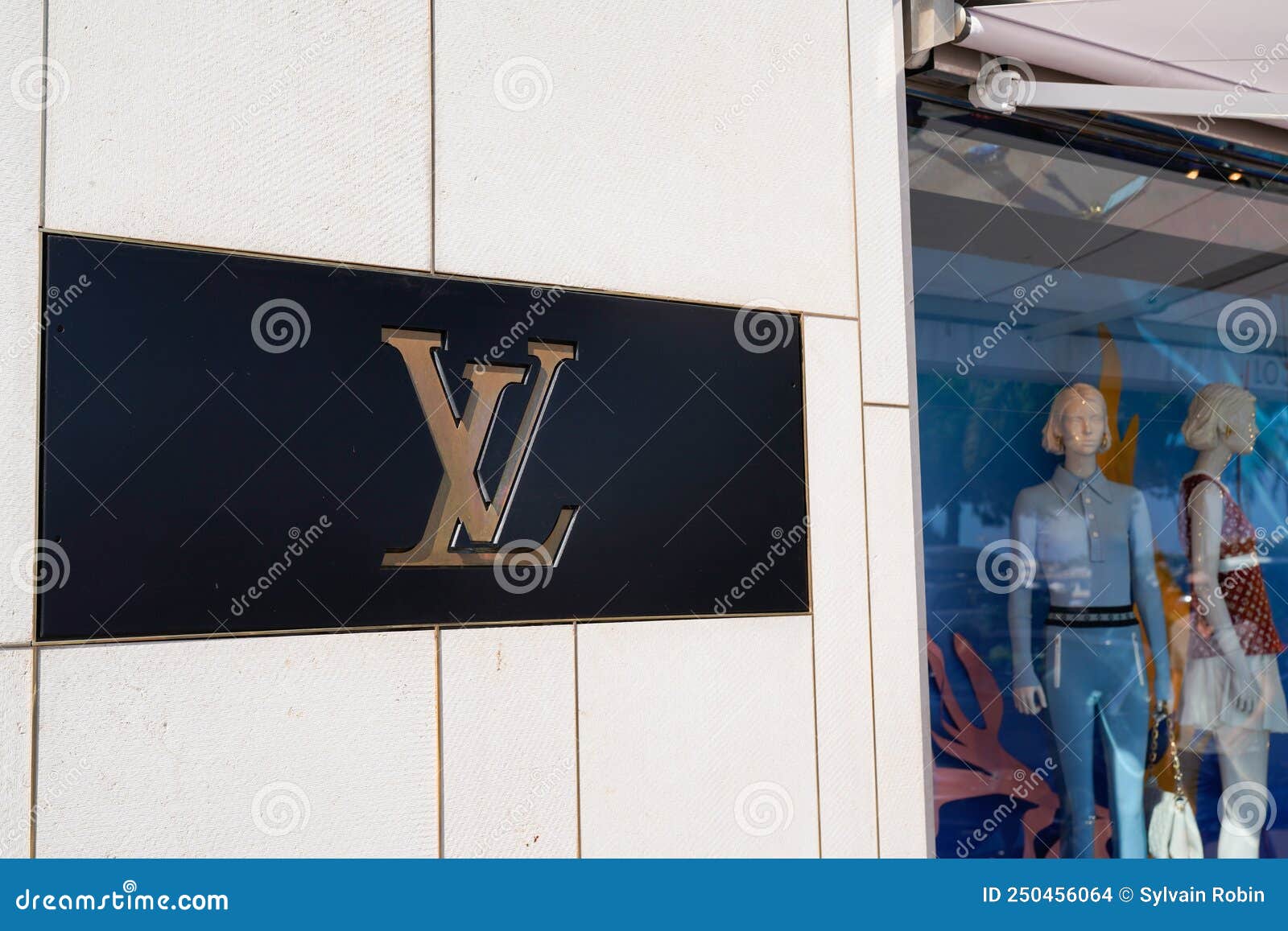 Louis Vuitton Store In Cannes