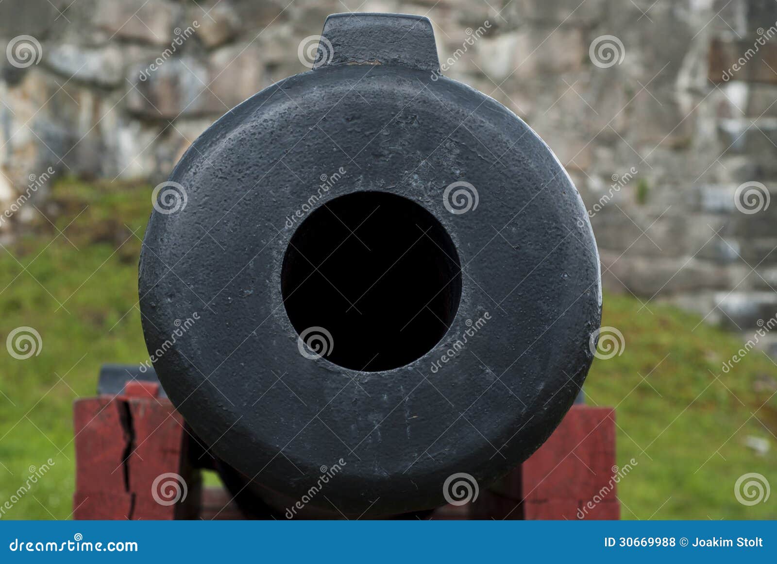 cannon muzzle