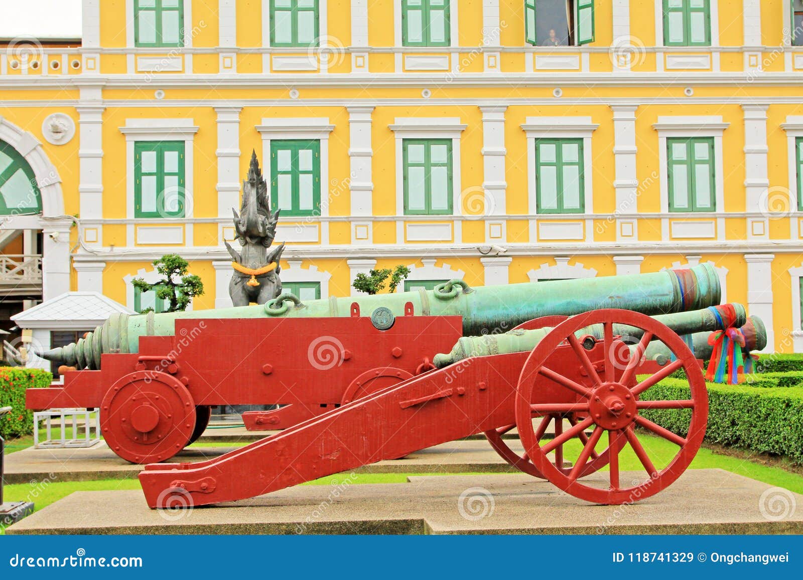 Cannons At Ministry Of Defence Building Bangkok Thailand Stock