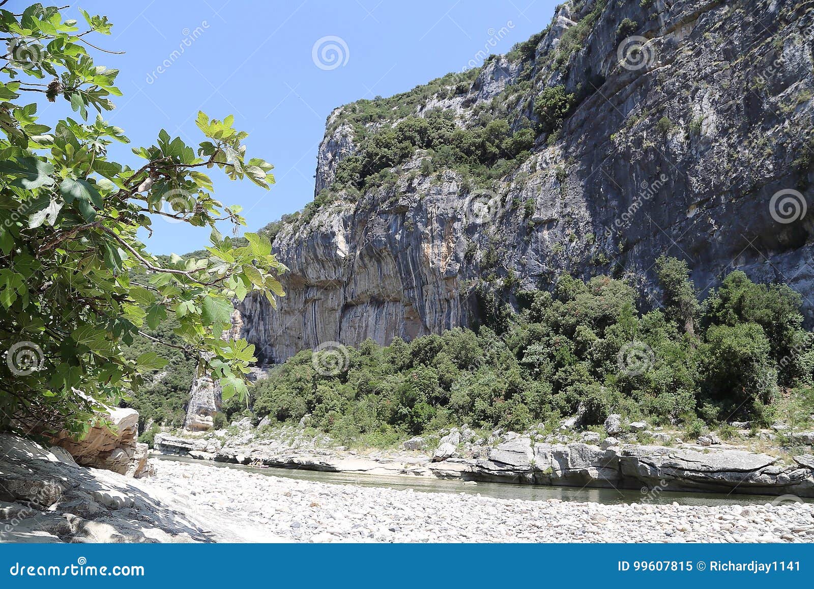 canoe trip gorges de l`ardeche