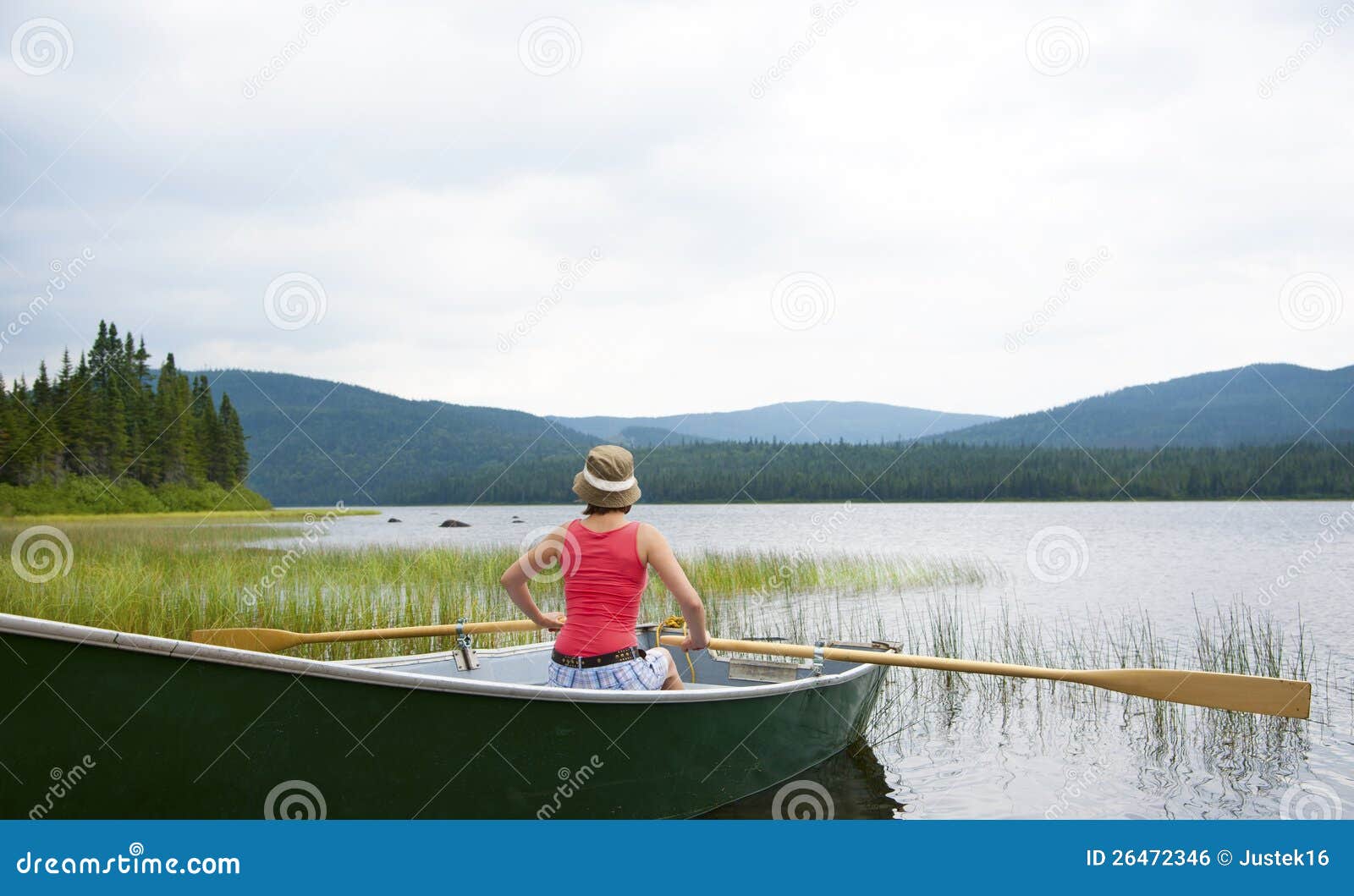 Canoeing auf See Noel stockfoto. Bild von betrieb, kanu 26472346