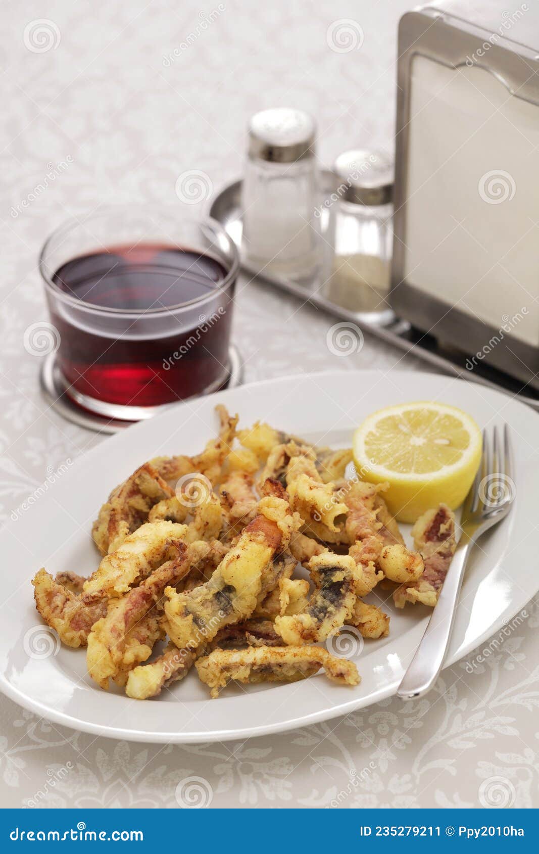 cantabrian fried squid, rabas de calamar