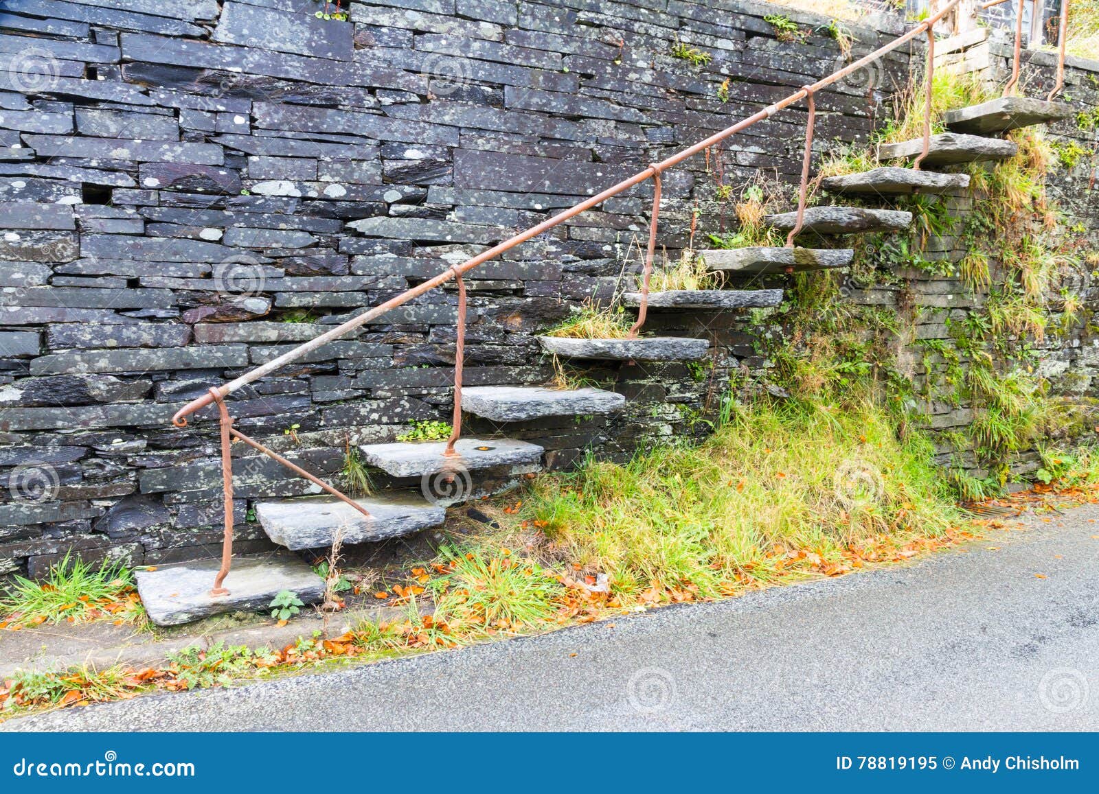 Cantilevered Steps, Slate in Wall Stock Image - Image of steps, welsh ...