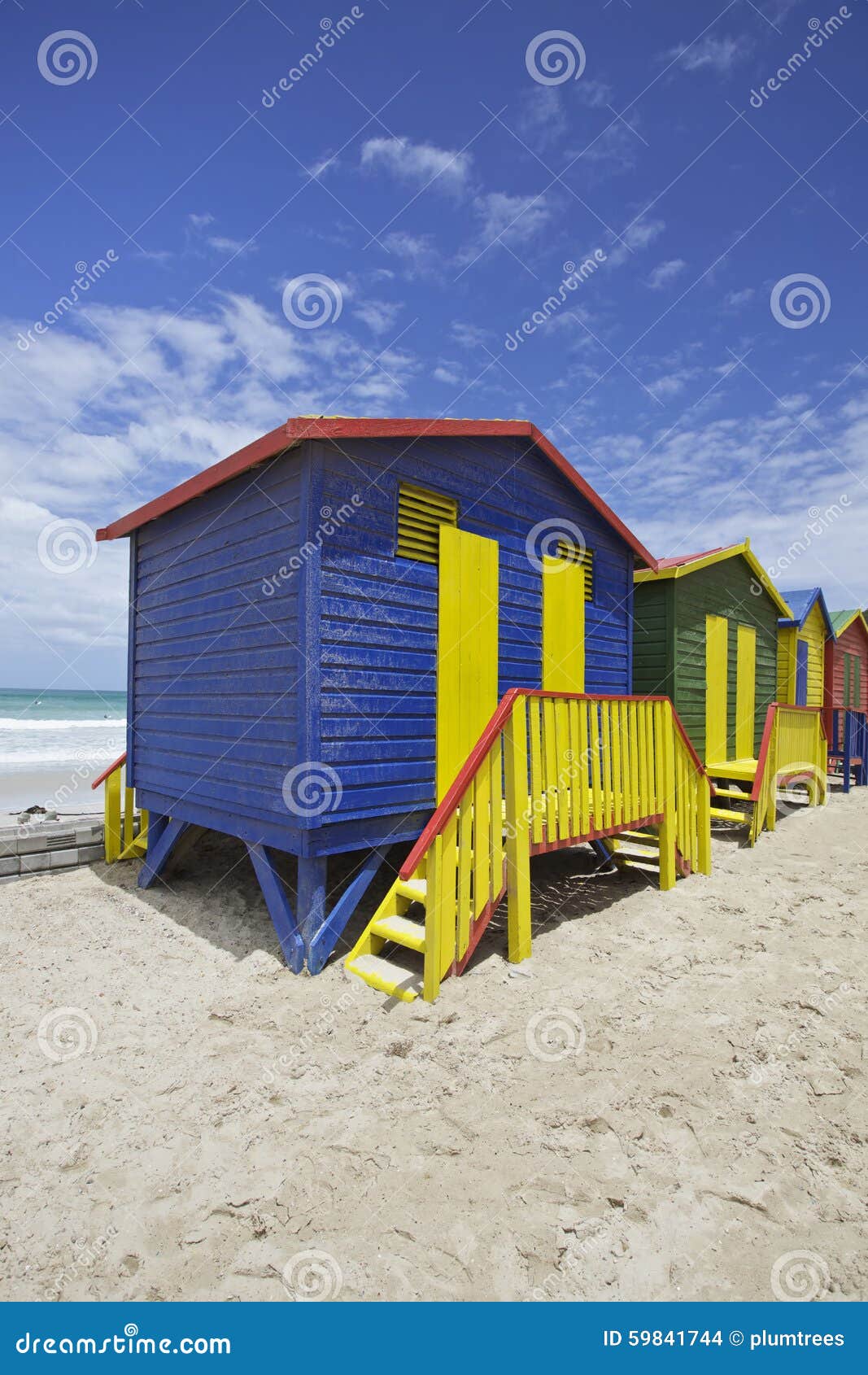 Capanne della spiaggia, Cape Town. Fila delle capanne dipinte della spiaggia a Cape Town, Sudafrica